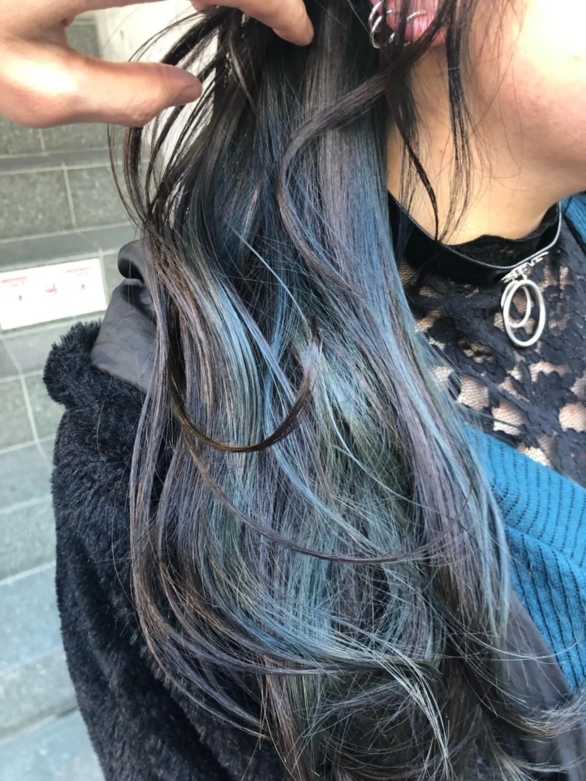 ロング カラー ブルーカラー ハイライトカラー ハイライト 原宿サロン代表 デザインカラー伊藤卓のヘアスタイル