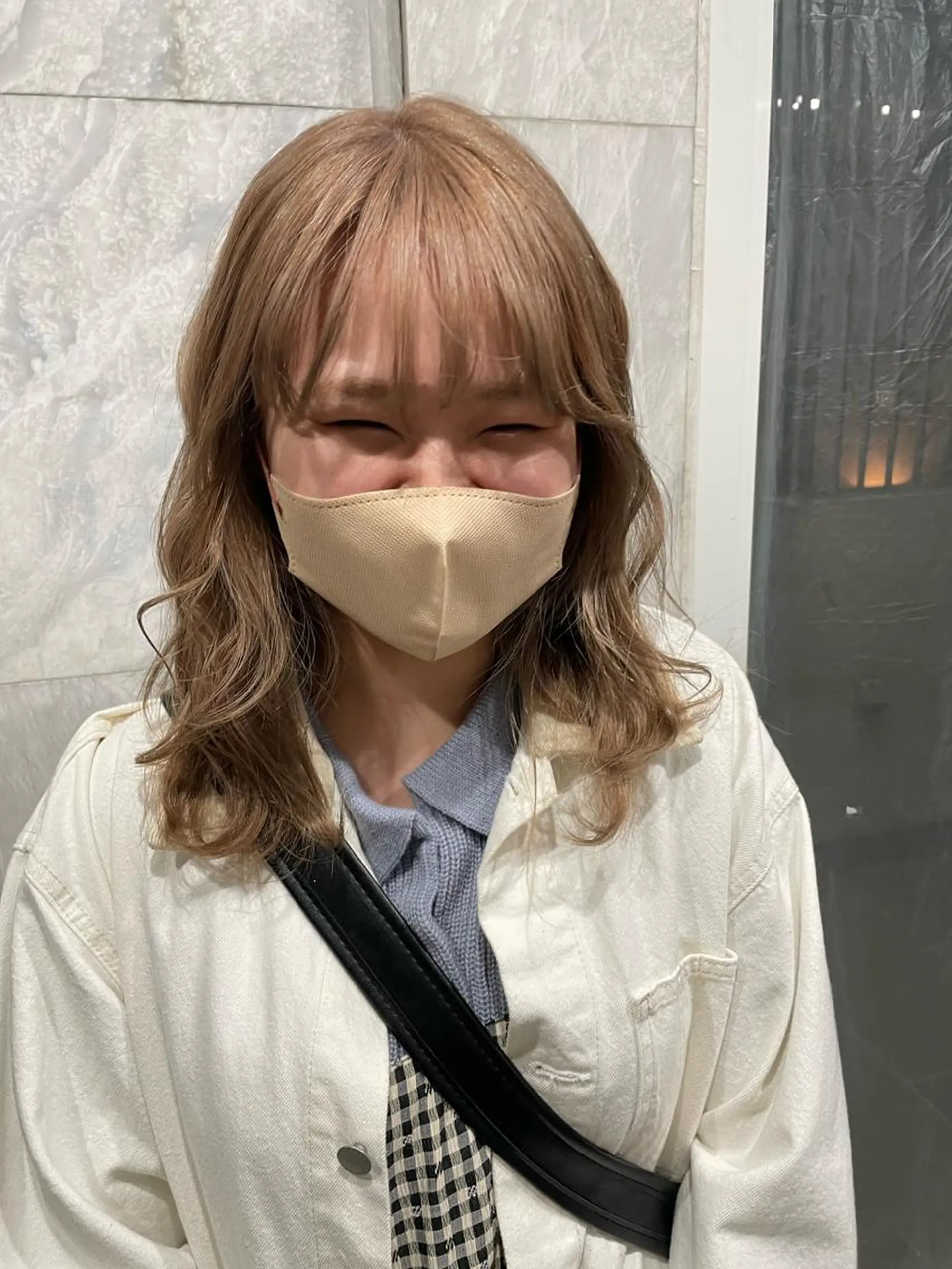 ミディアム カラー ミルクティー× グレージュMOMOのヘアスタイル