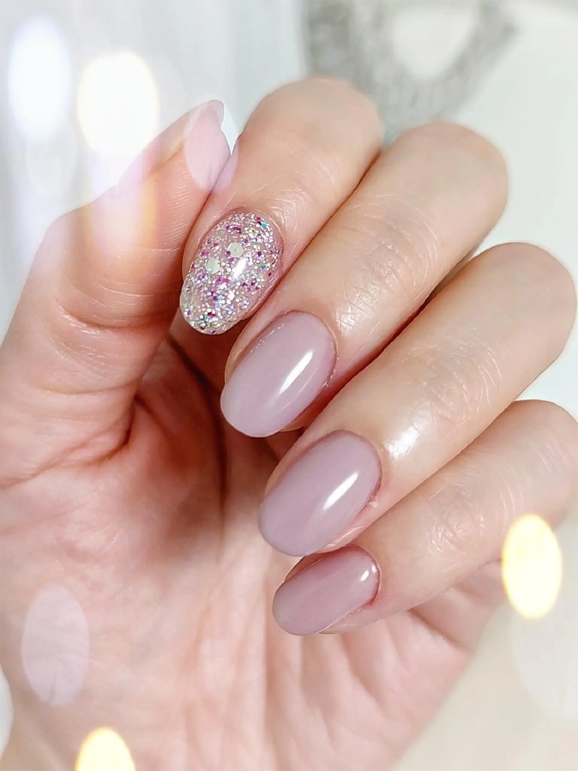 ネイル ワンカラーネイル ハンドネイル RUNWAY 　　の眉毛・アイブロウイメージ