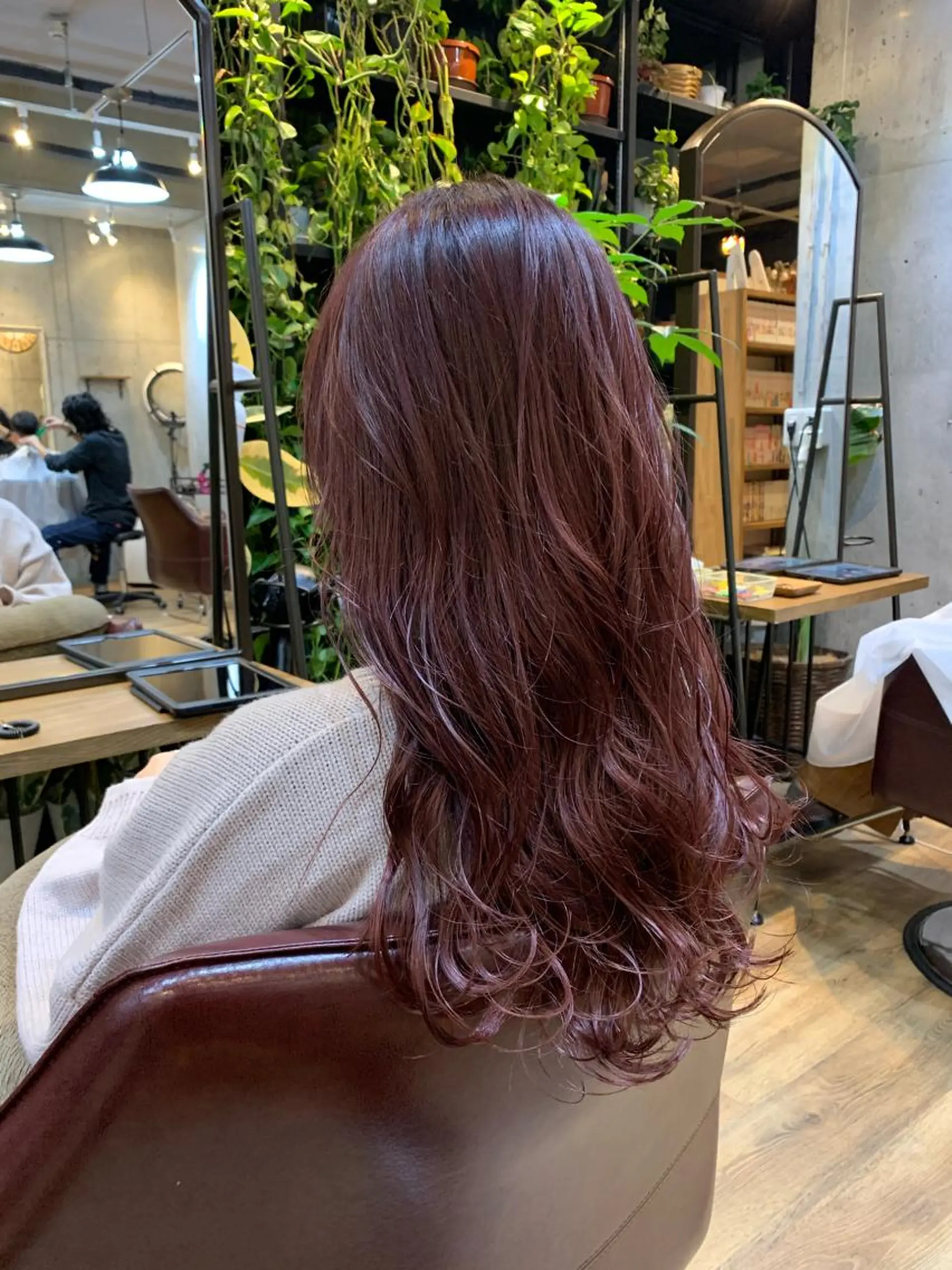 ロング カラー 安達 俊亮のヘアスタイル