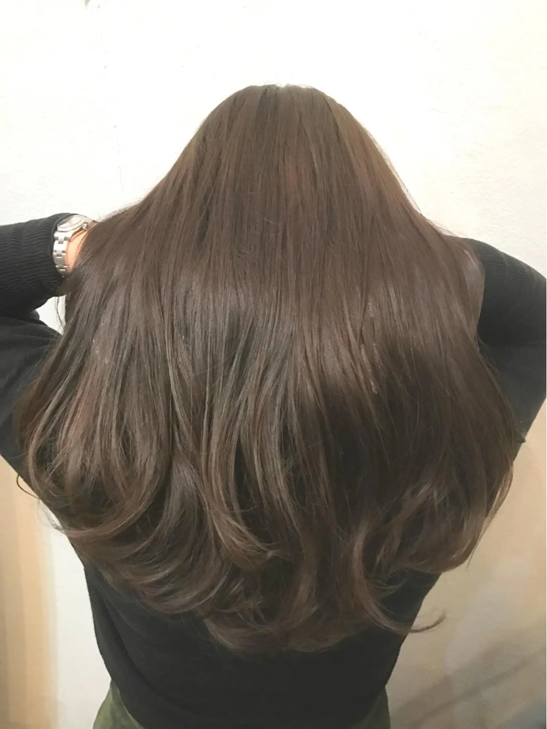 ショート ミディアム セミロング ロング カラー アッシュ 白髪ぼかしハイライト バレイヤージュヤマトのヘアスタイル