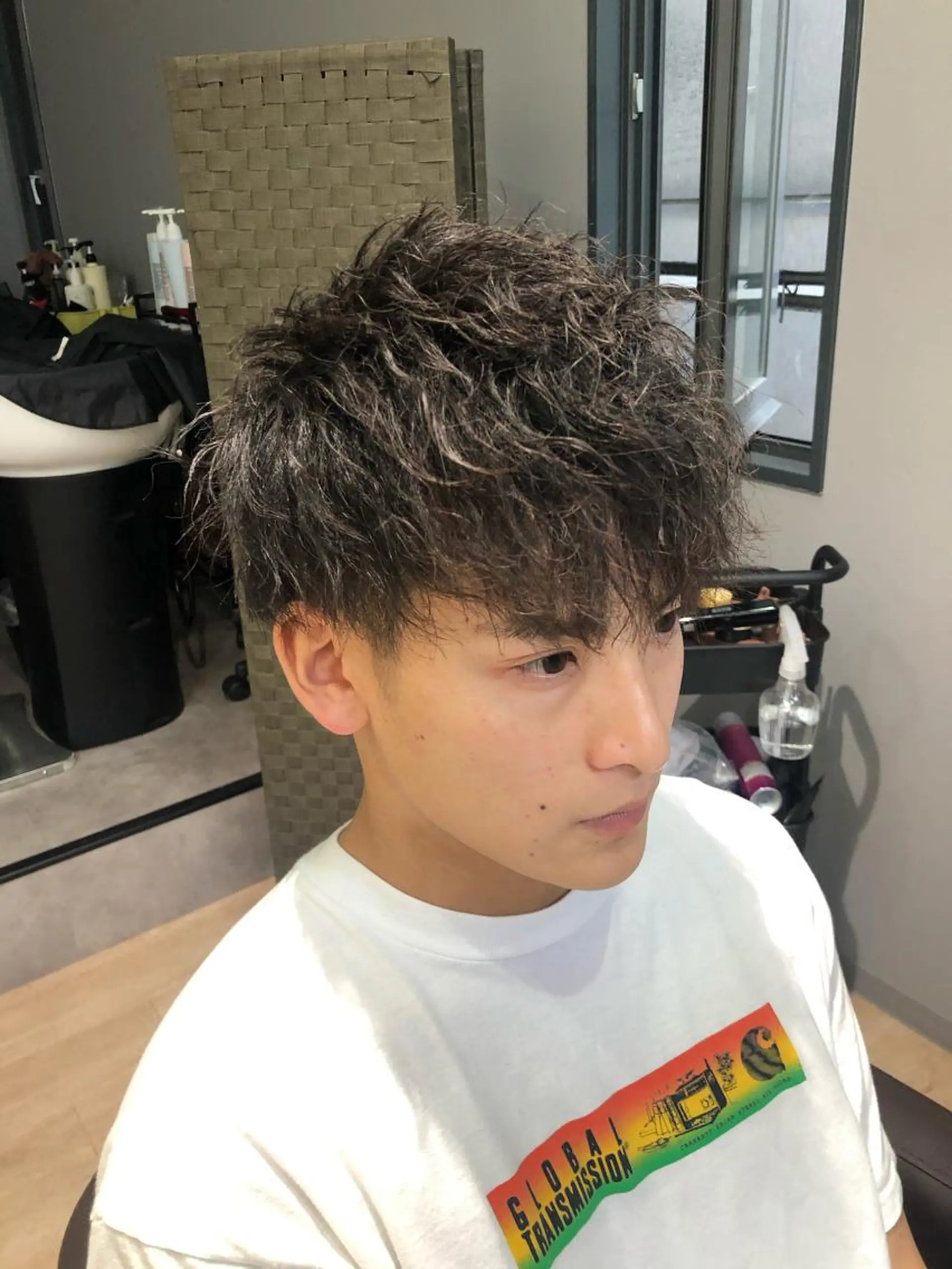 ショート カラー パーマ メンズ 関西センターパート メンズモデル募集のヘアスタイル