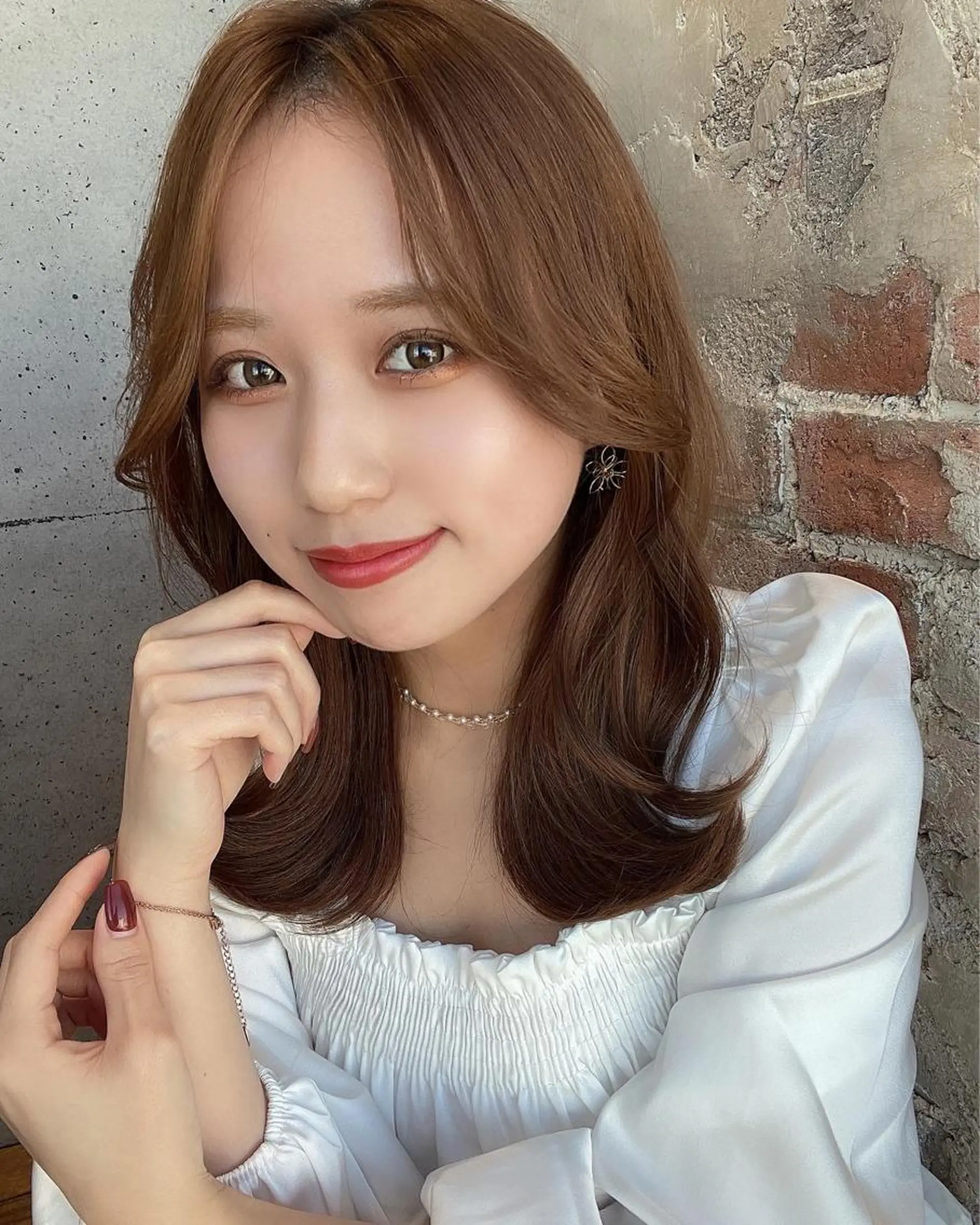 ミディアム カラー パーマ ヘアアレンジ イルミナカラー くびれヘア 伸ばしかけ 髪質改善 韓国風ヘア 日本一の小顔カット/ ボブ/顔周り/韓国のヘアスタイル