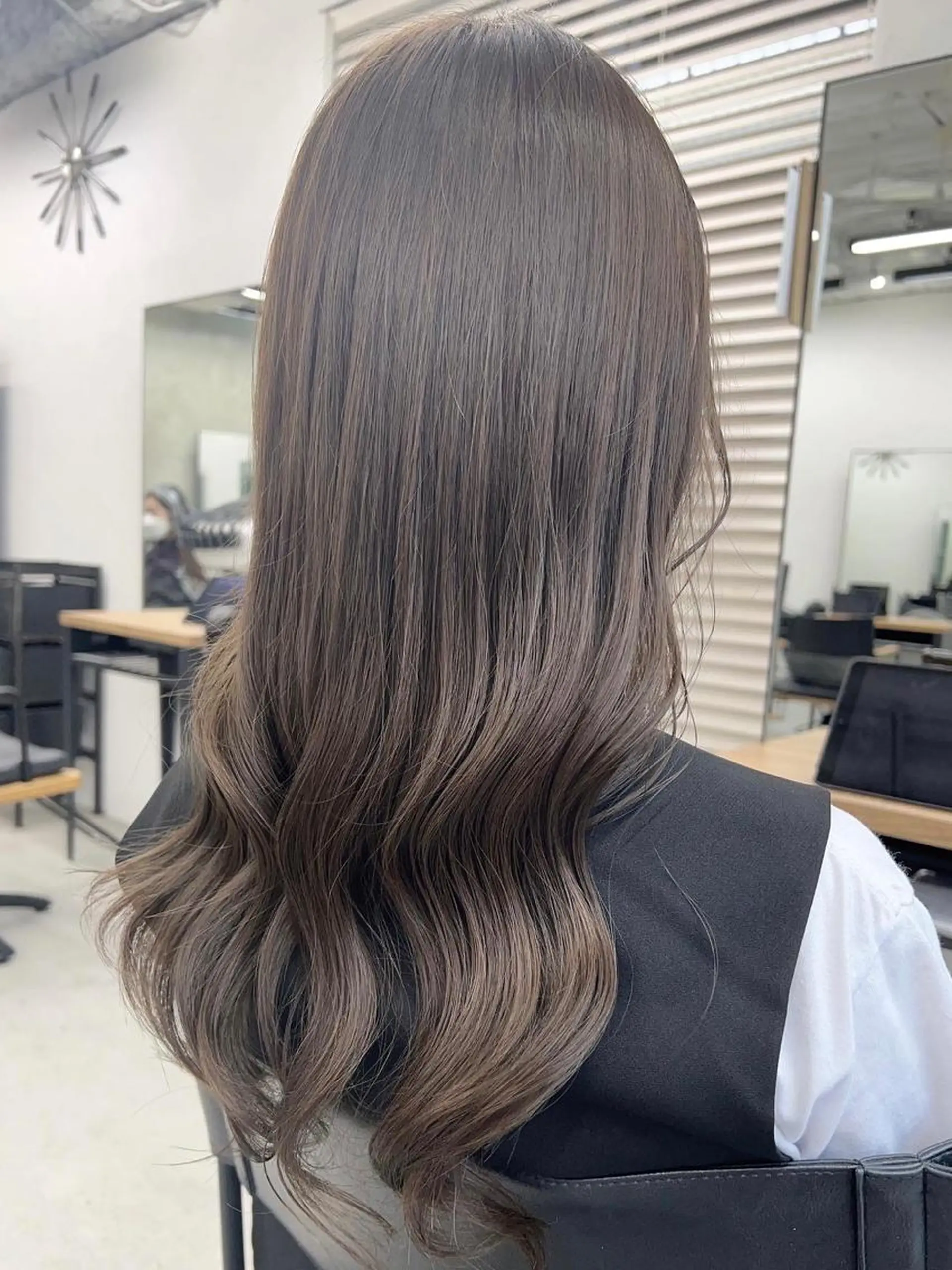 ロング カラー ヘアアレンジ グレージュ 🫧透明感カラー/ ナルハ🫧のヘアスタイル