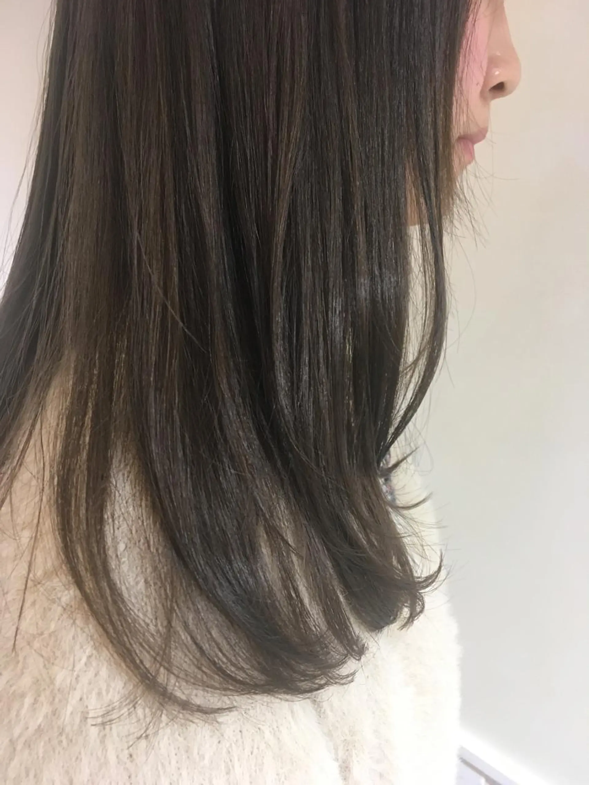 ロング カラー 透明感カラー オリーブカラー カット ヘアカラー 🌿椿 夢来🌿のヘアスタイル