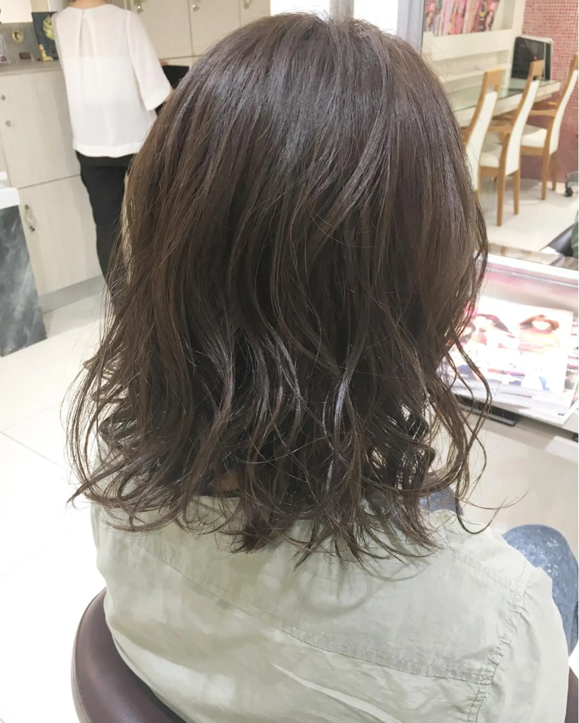 ショート ミディアム カラー パーマ ヘアアレンジ グレージュ オリーブグレージュ オリーブグレー ✨艶髪✨透明感✨ 山内大樹のヘアスタイル