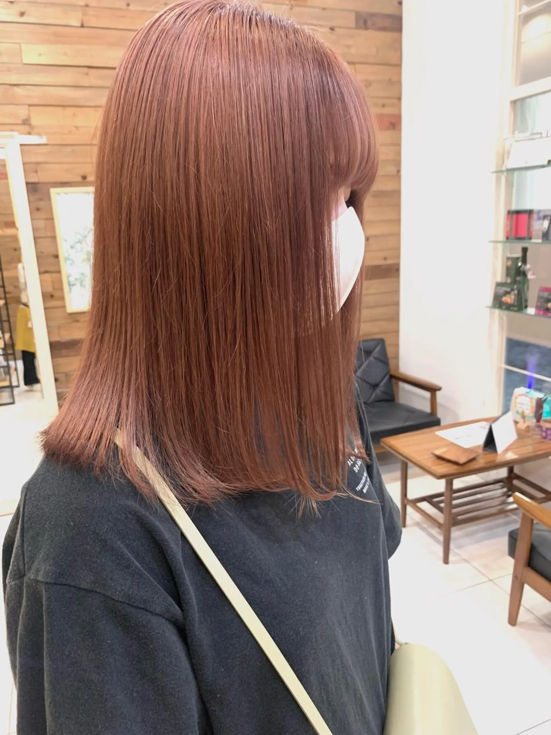 カラー 黒田瀬奈/ボブ まろやかベージュのヘアスタイル