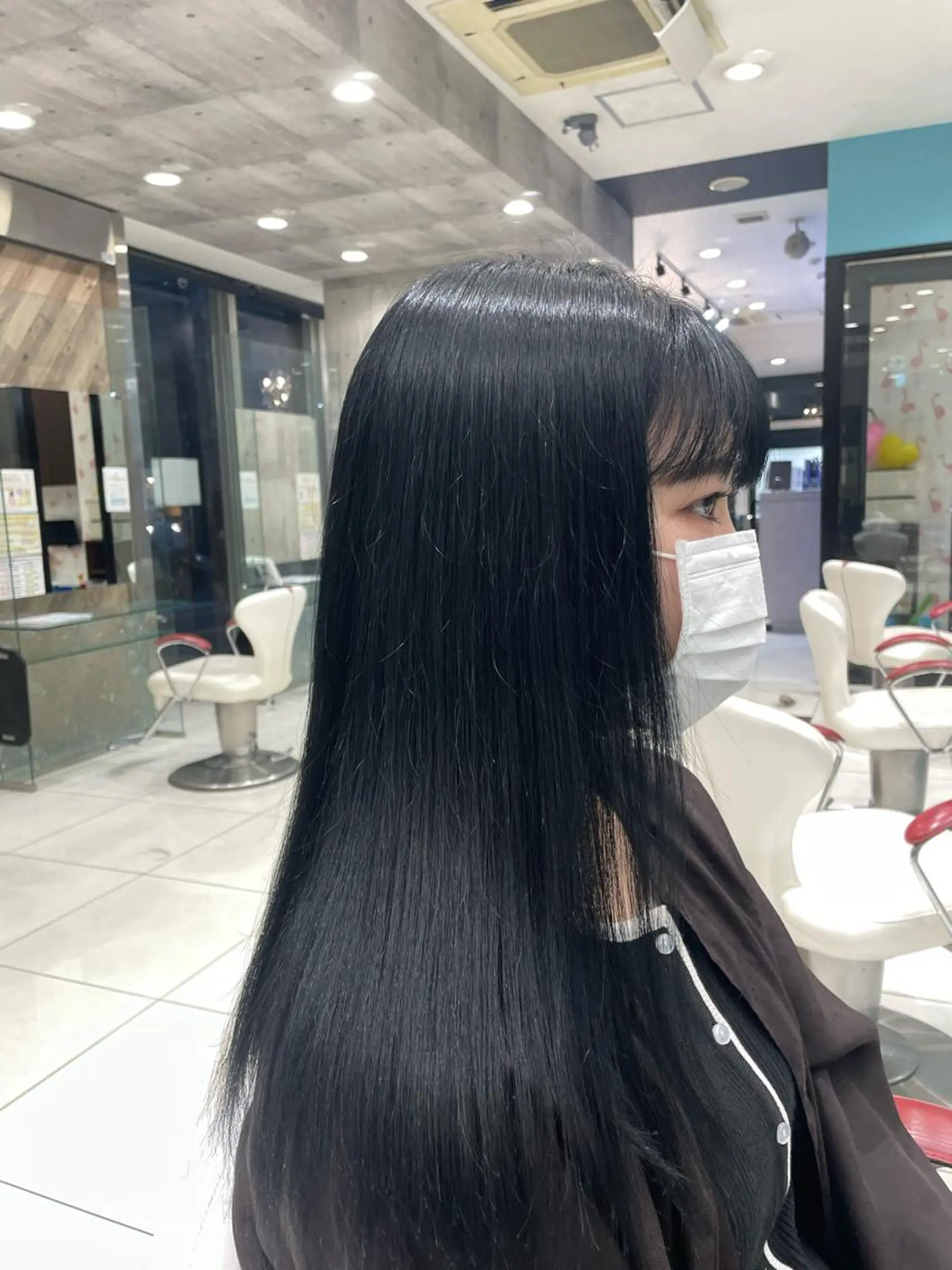 ロング ハイトーンカラー✨️ 艶カラー特化Amiのヘアスタイル