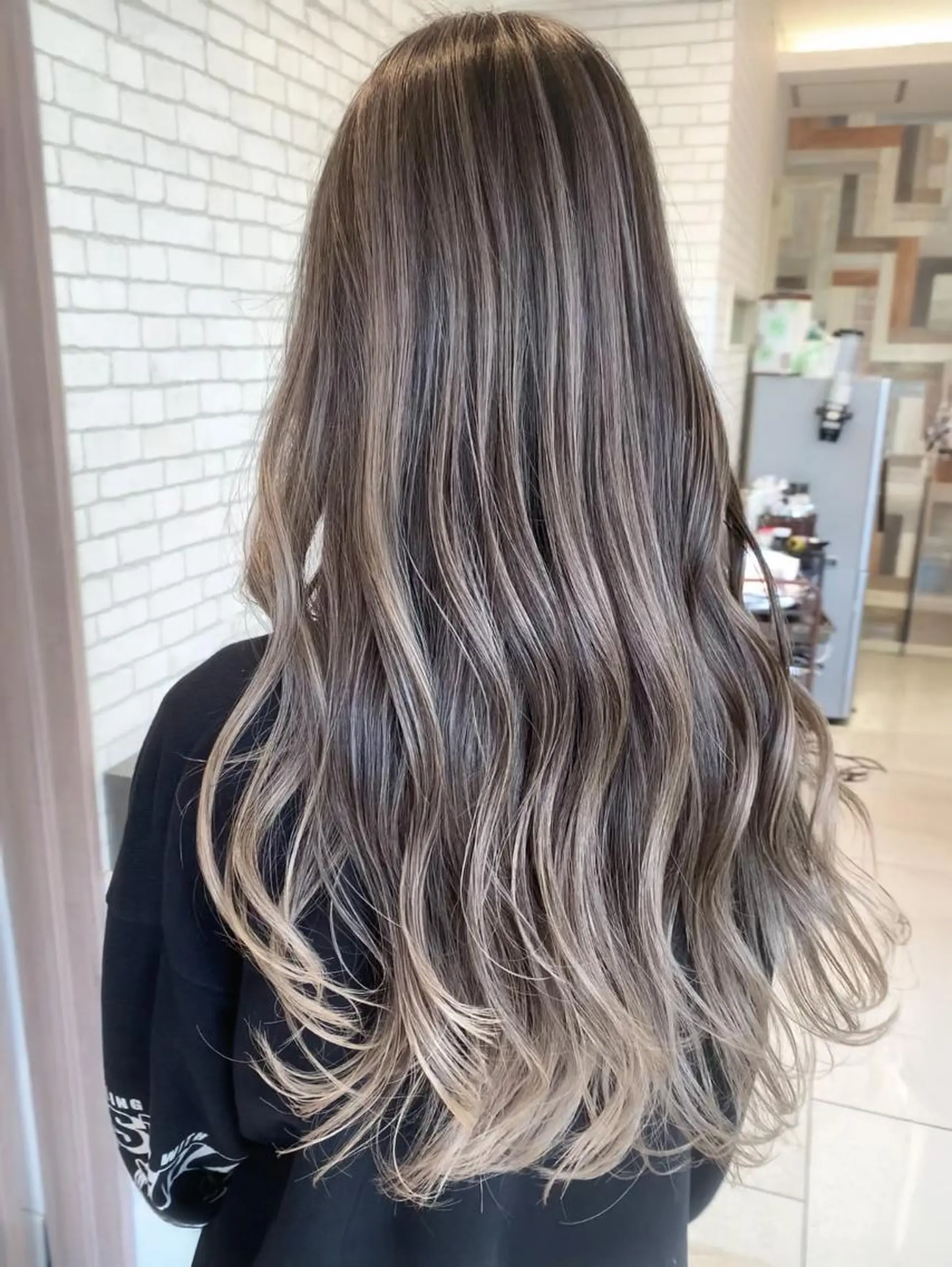 ロング カラー デザインカラー/ 透明感🔷須藤光洋のヘアスタイル