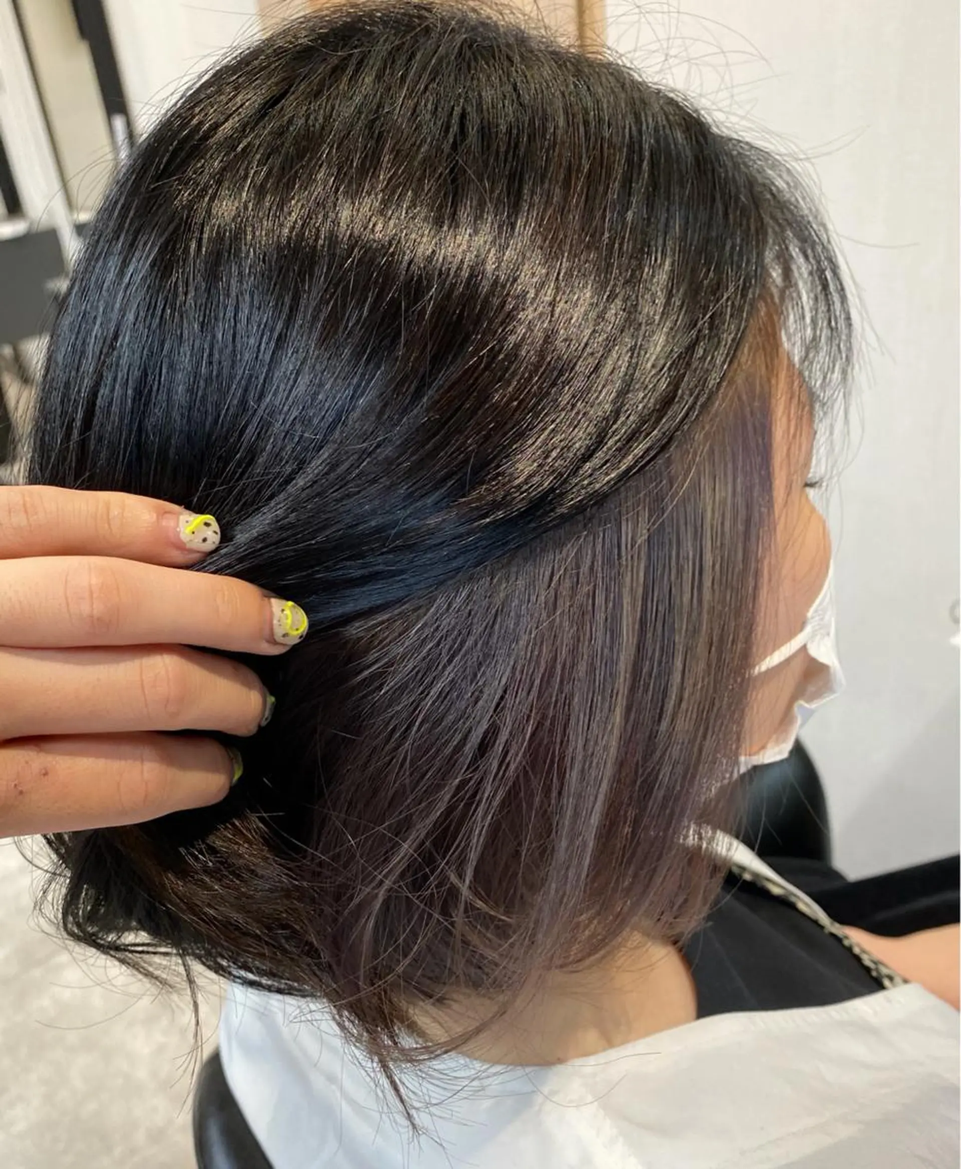 ミディアム 中島 奈々のヘアスタイル