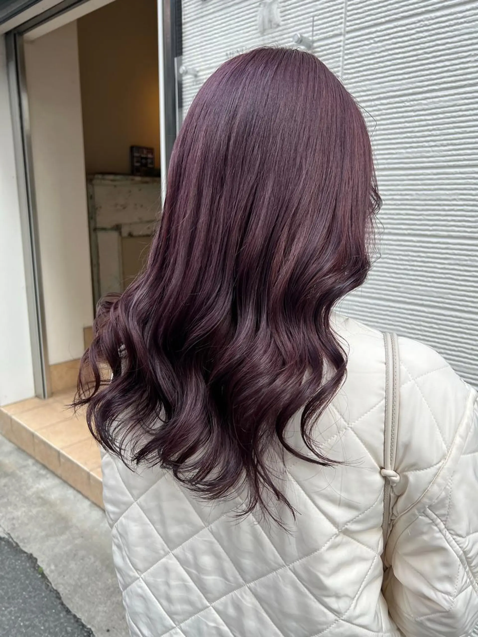 セミロング ，comma momoka🪄のヘアスタイル