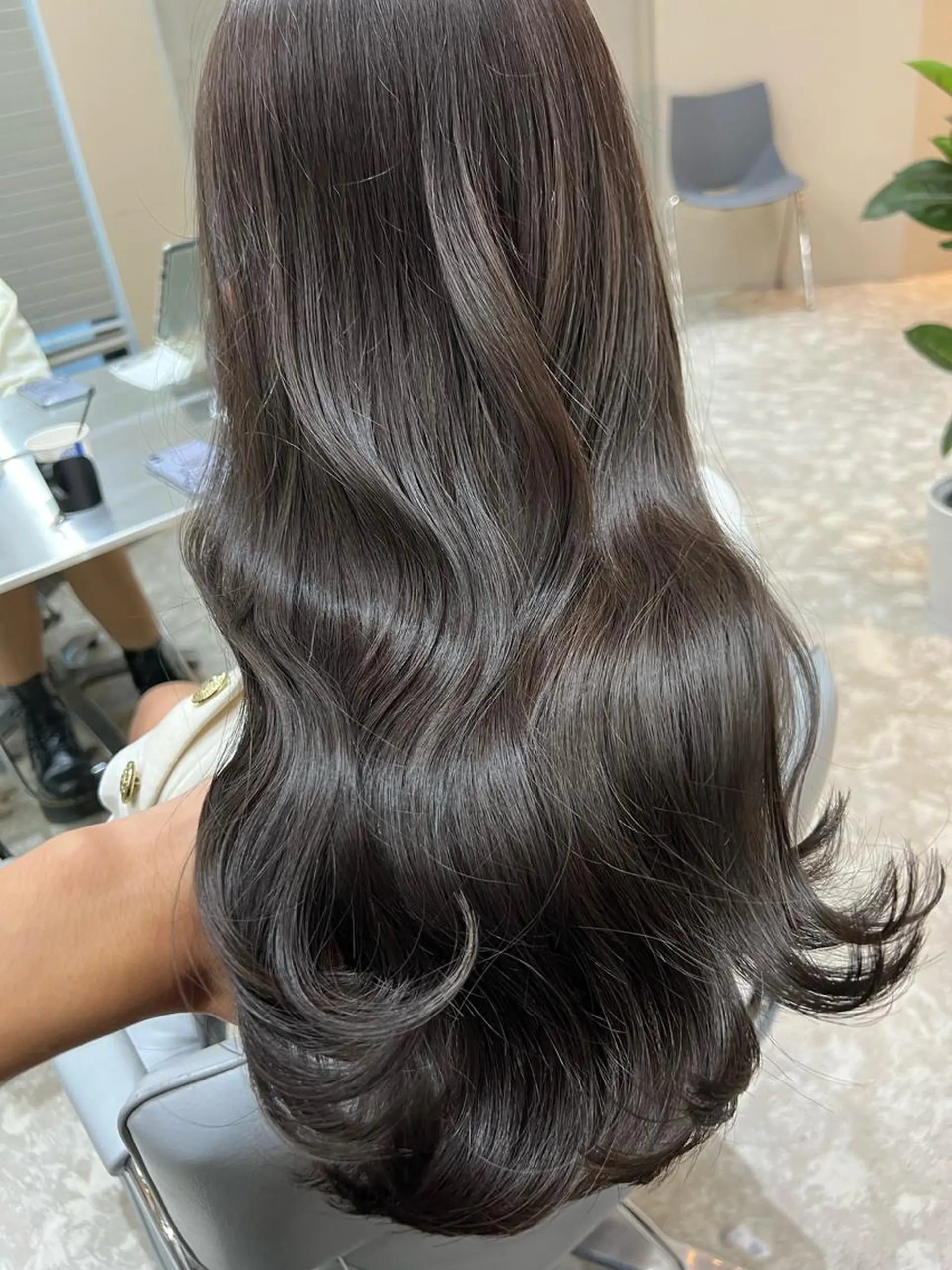 ロング カット ヘアカラー 艶カラー💎 髪質改善🎈アトワのヘアスタイル