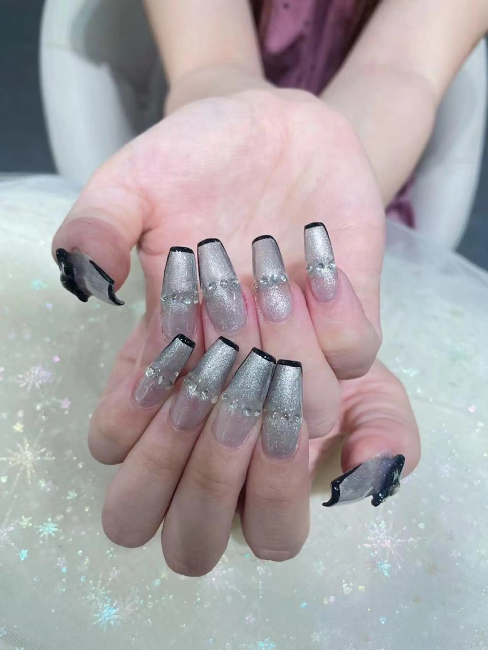 ネイル アートネイル 長さ出し ネイルチップ Queens PUPUのネイルデザイン