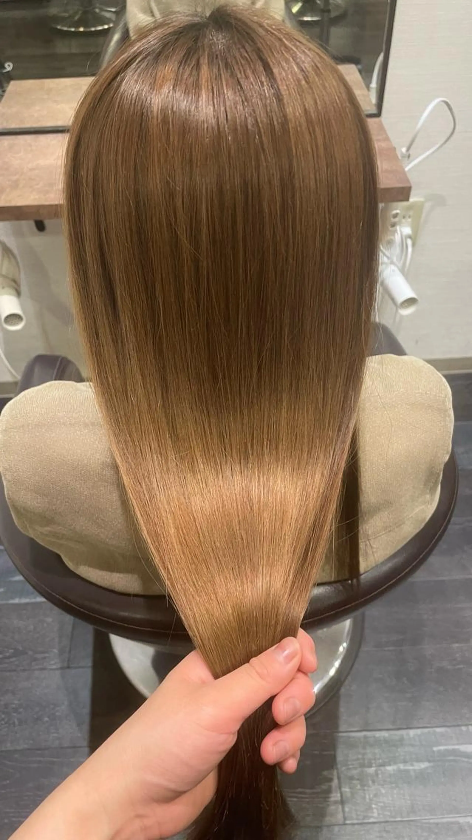 ロング L’ora 成田さおりのヘアスタイル