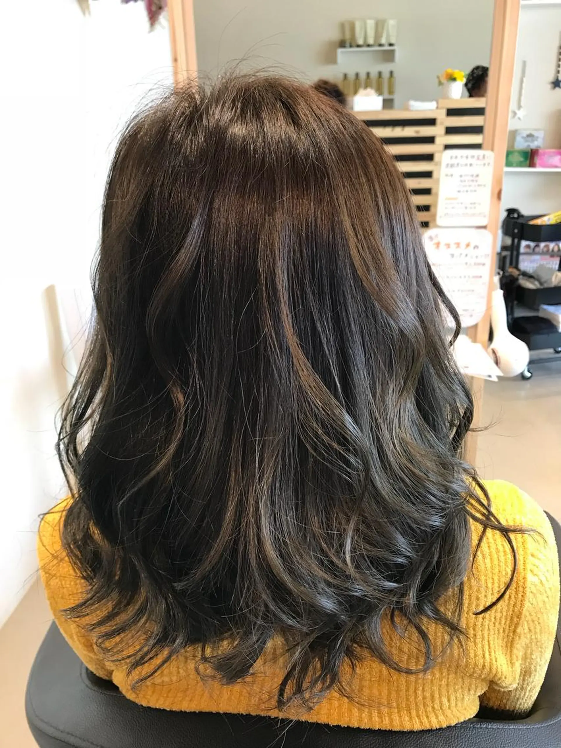 セミロング カラー 関口 友行のヘアスタイル