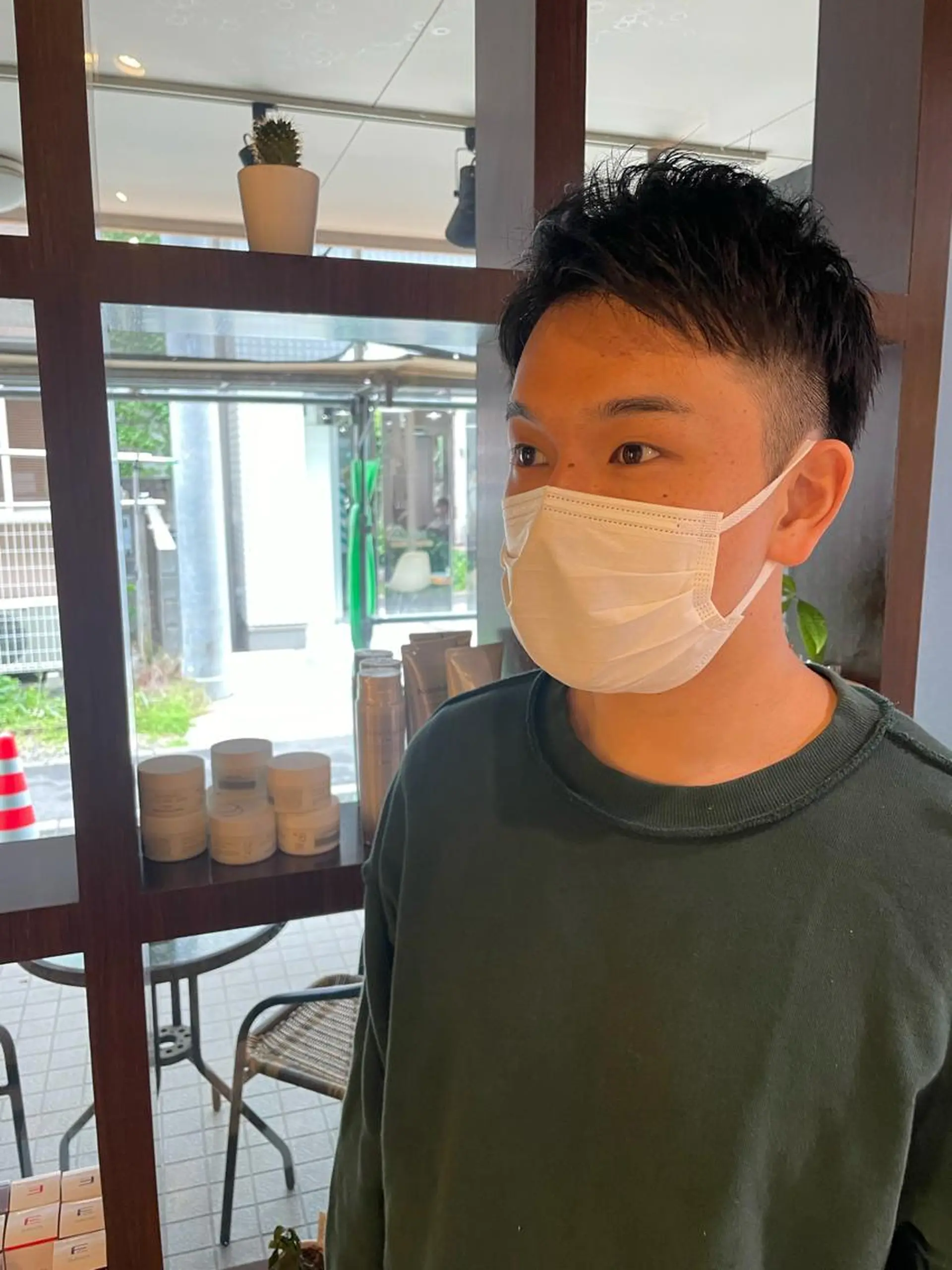 ショート メンズ アップバング カット しのはら まどかのヘアスタイル