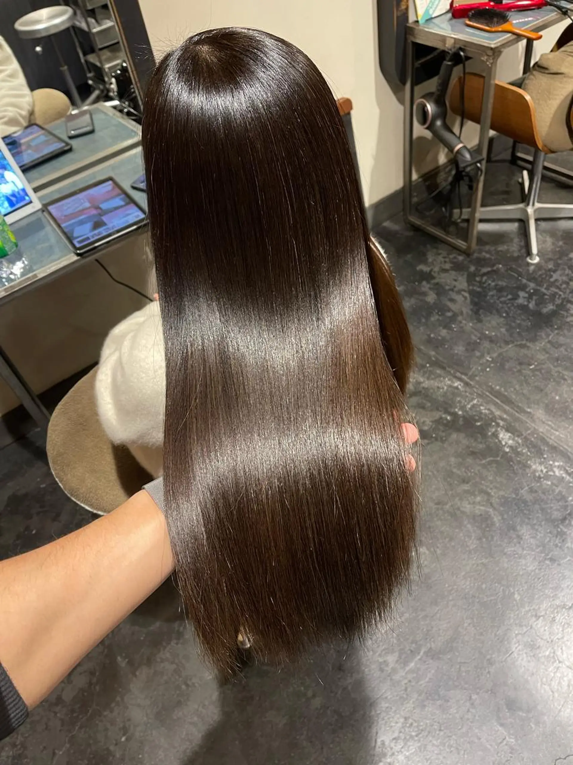ロング カラー 泉 堅也のヘアスタイル