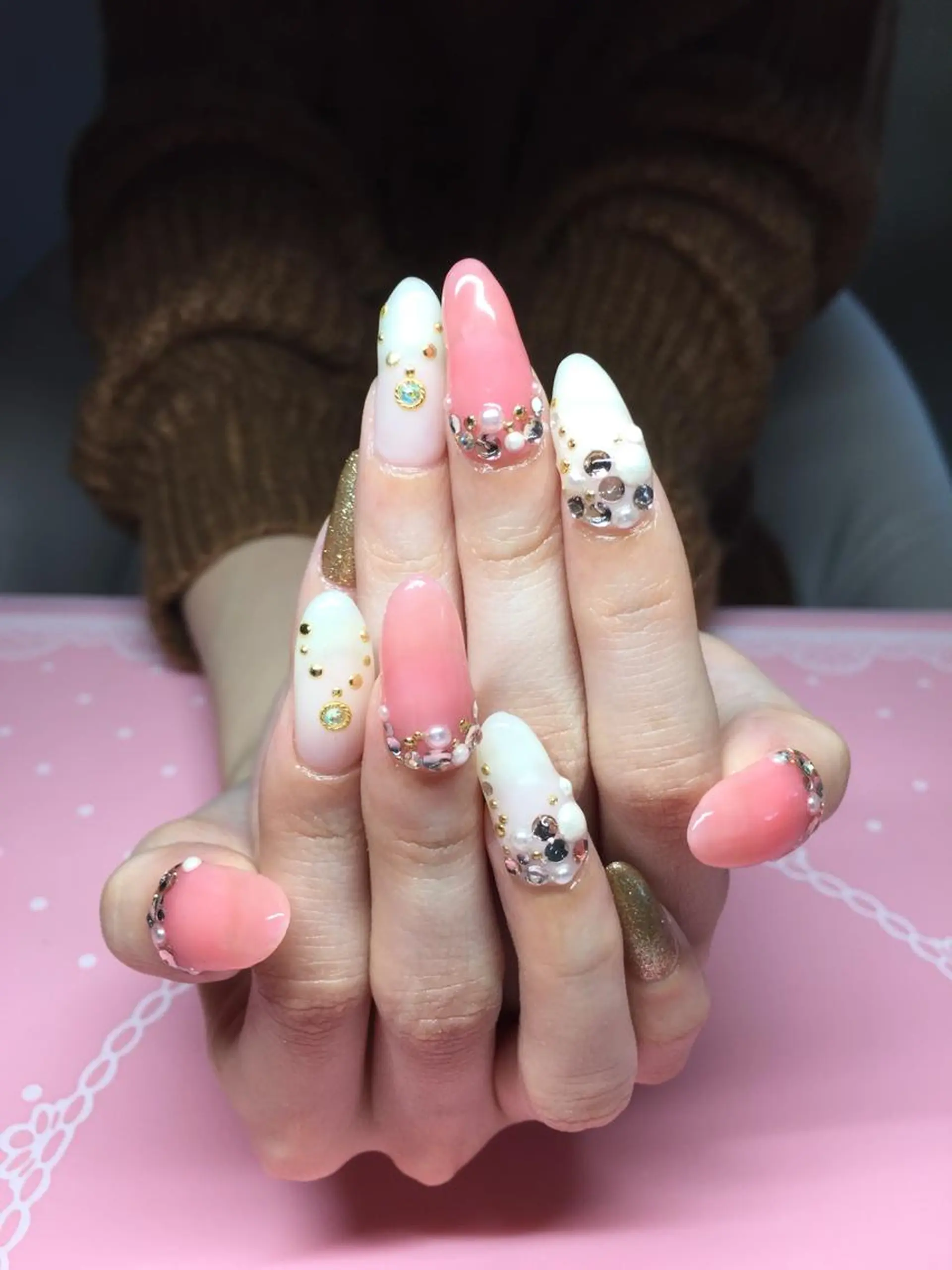 ネイル モナンジュ マツパ・眉毛専門のマツエク・マツパデザイン