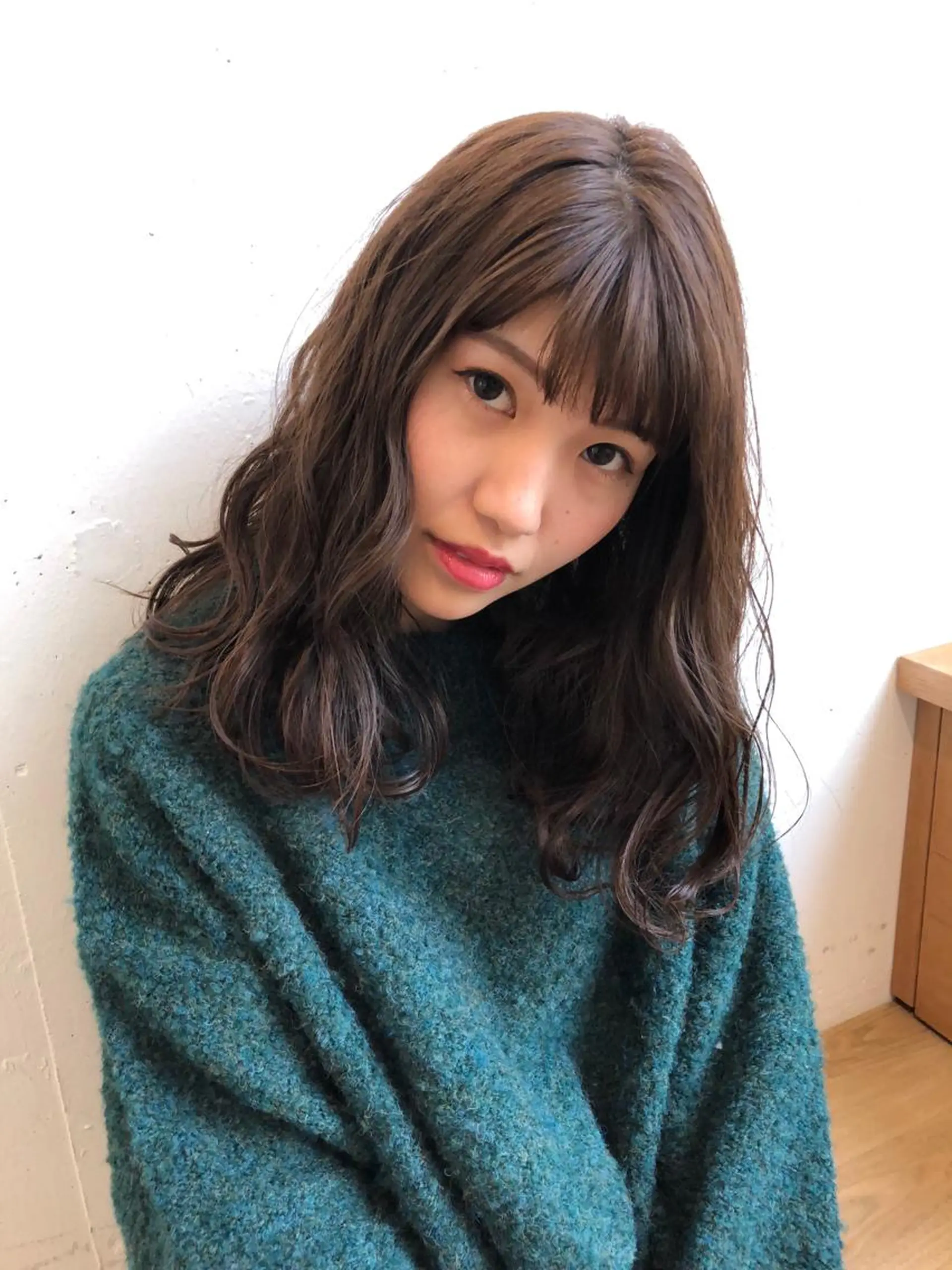 セミロング カラー アッシュ アッシュグレー カット トリートメント 山形 光輪子のヘアスタイル