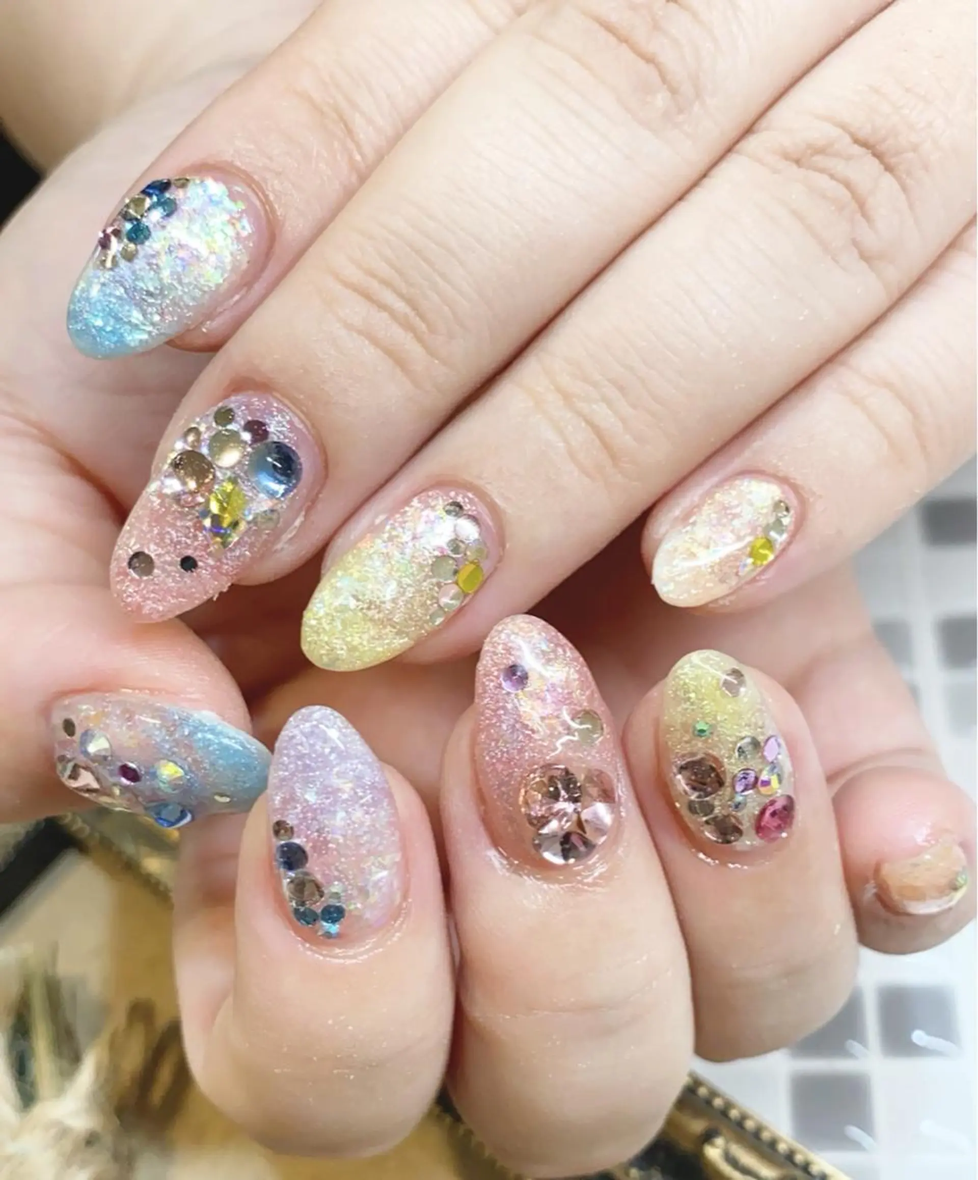 ネイル キラキラネイル ラメ(グリッター) nailist yuiのネイルデザイン