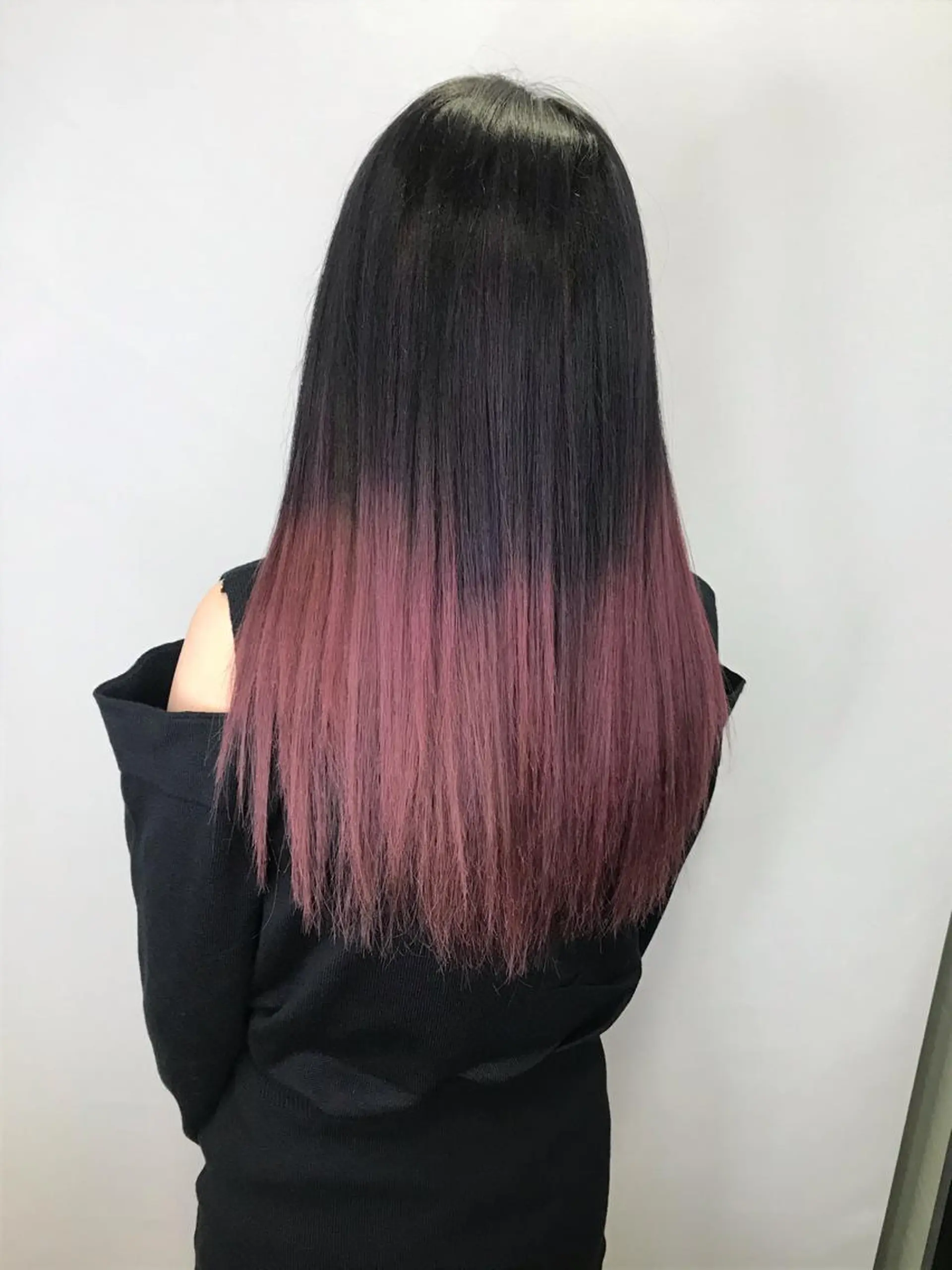 セミロング カラー 韓国メンズヘア　ミル クティボブ　足立佳代のヘアスタイル