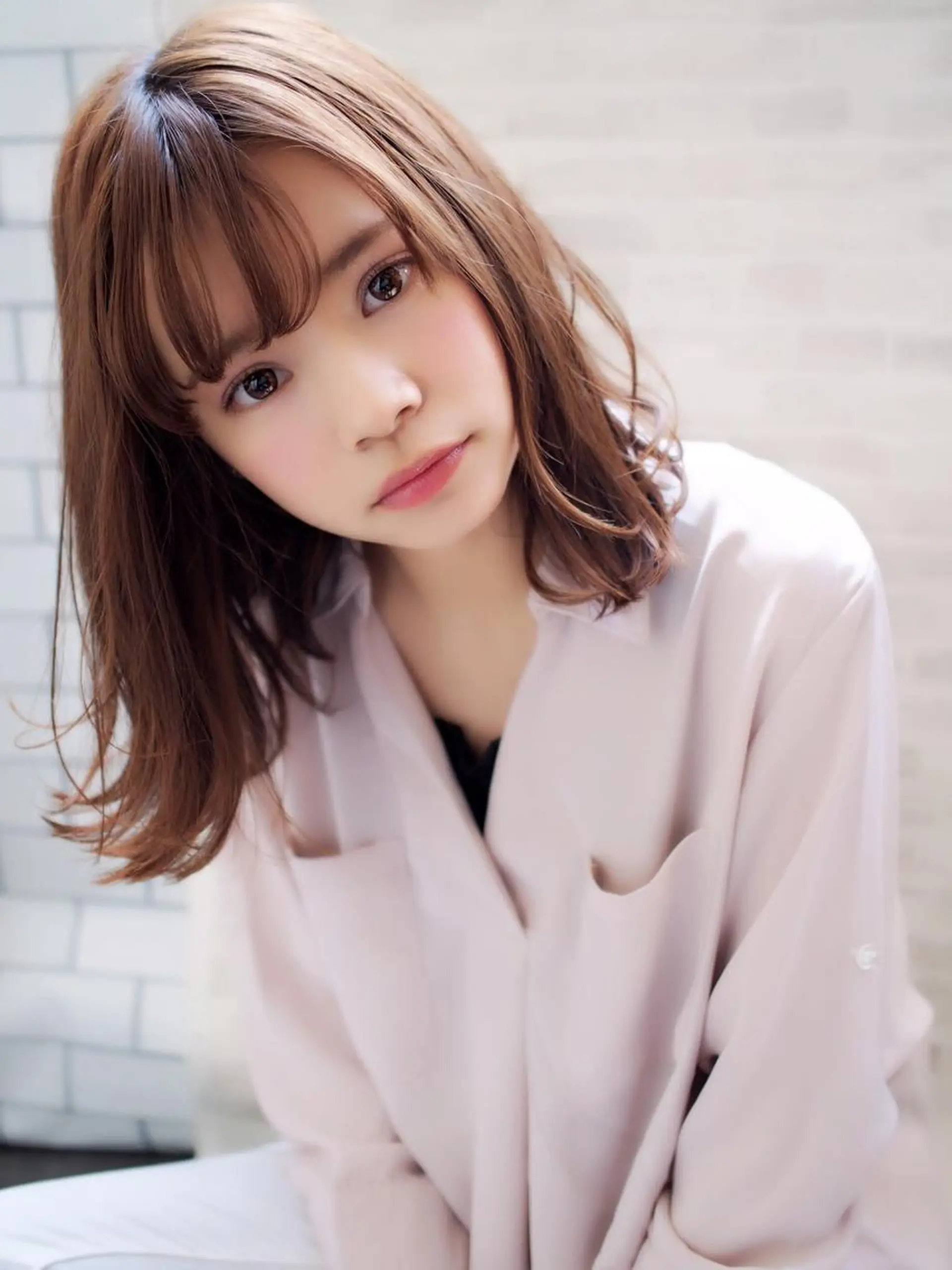 ミディアム カット ヘアカラー トリートメント ほさか しんごのヘアスタイル