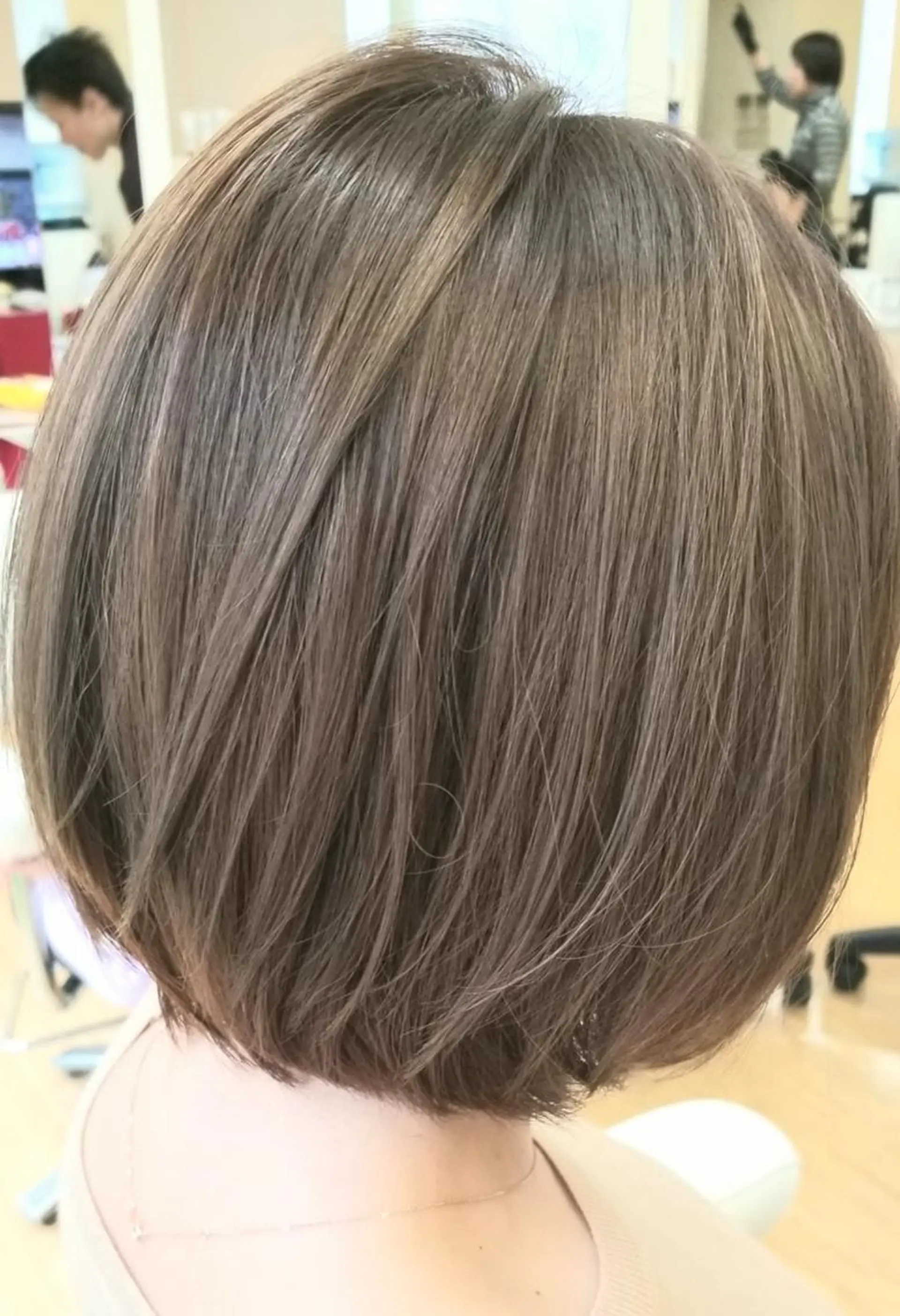 ショート 吉田 恒のヘアスタイル