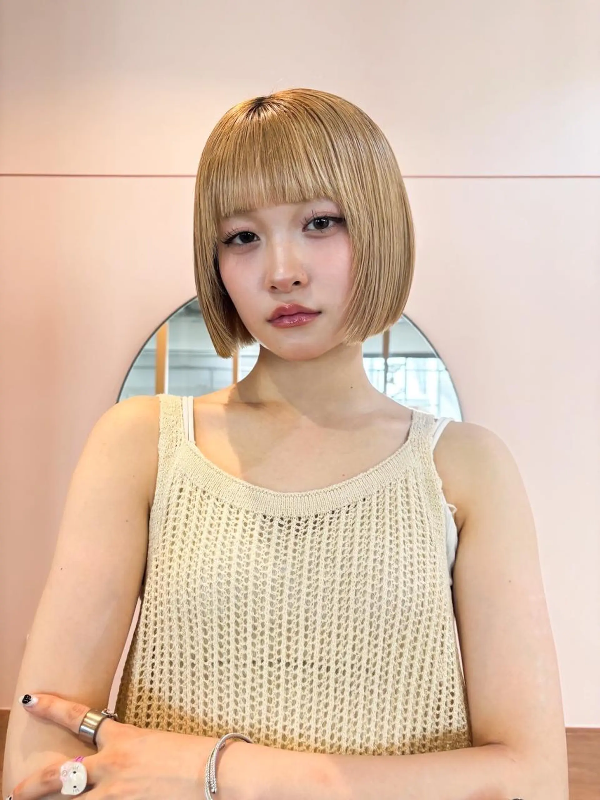 ミディアム パーマ カラー ショートボブ ミディアムパーマ アディクシーカラー ブリーチ ケアブリーチ カット ヘアカラー トリートメント CEINE OURのヘアスタイル