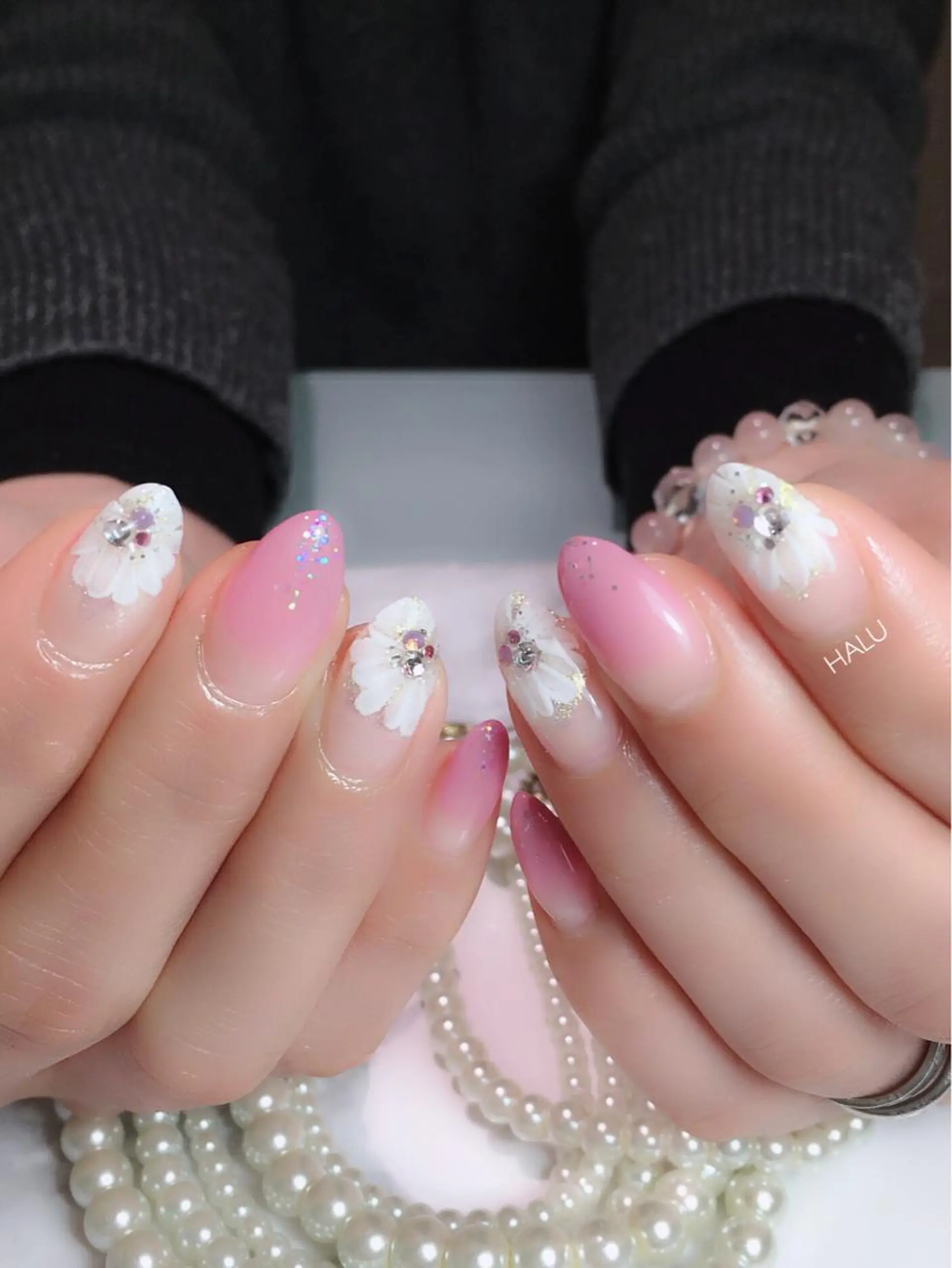 ネイル ブルー フラワーネイル ピンク 春ネイル ホワイト HALU ハルのネイルデザイン