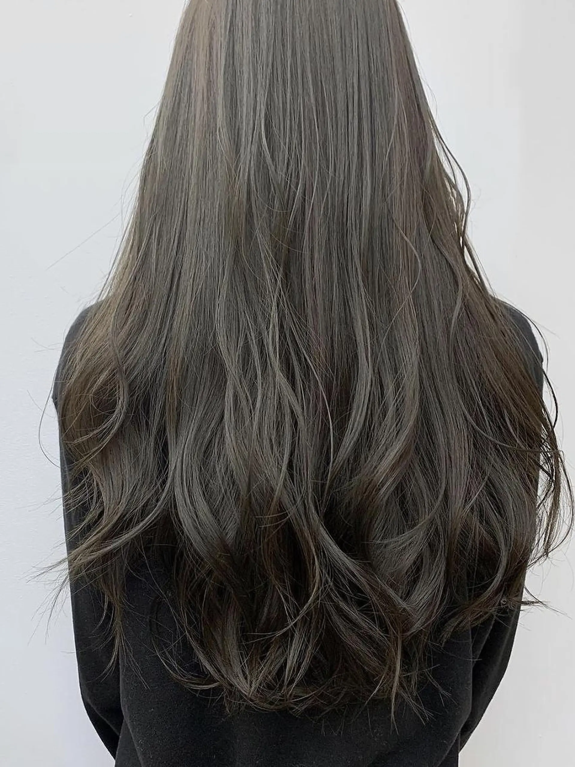 ロング カラー パーマ アディクシーカラー ケアカラー 髪質改善 トリートメント ストレートパーマ 【ヘアケア特化型】 newi天王寺のヘアスタイル