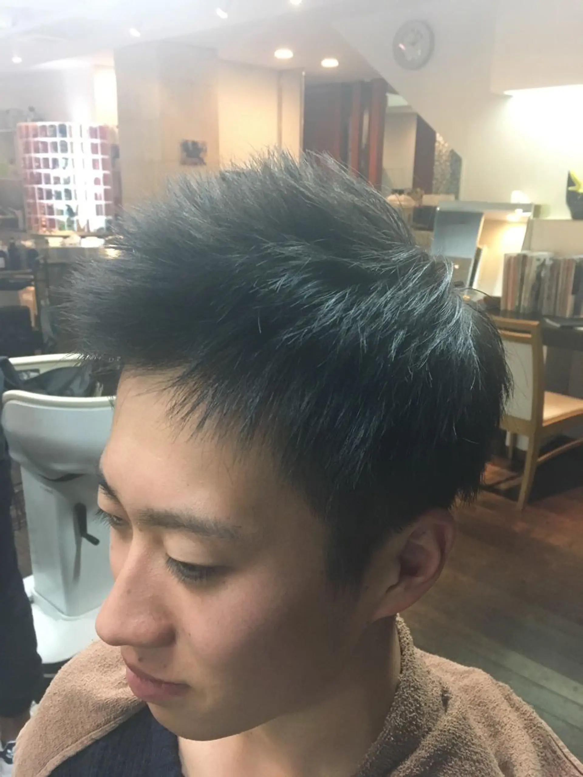 ショート メンズ 向井 優汰のヘアスタイル