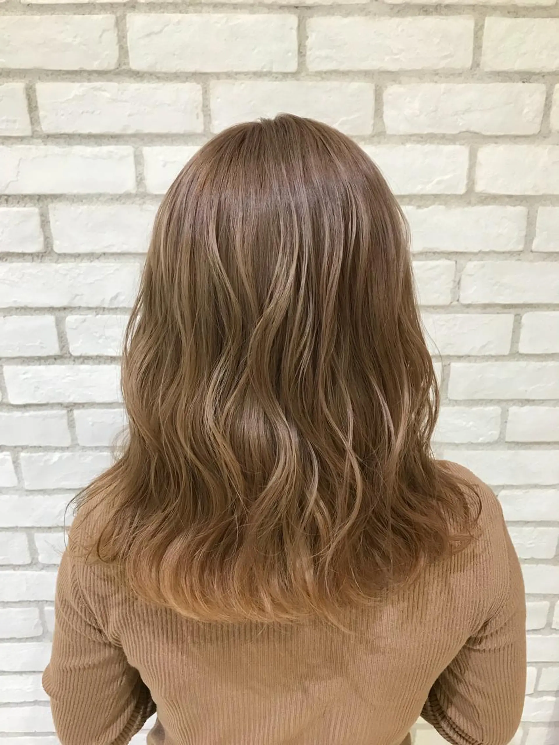 セミロング カラー 上尾/ママ美容師🫧 𝐌𝐞𝐢のヘアスタイル