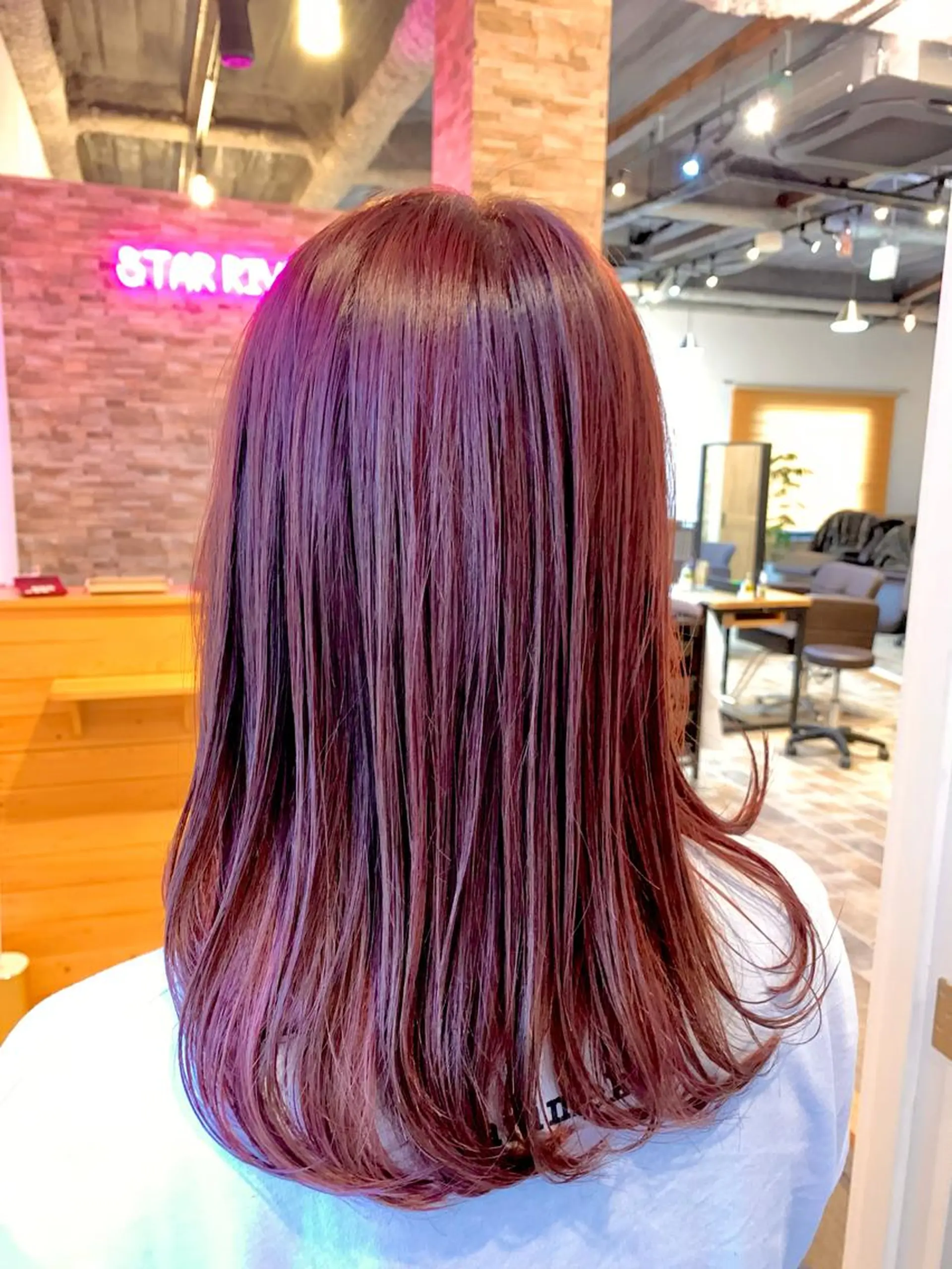 セミロング カラー 吉田 聡一のヘアスタイル