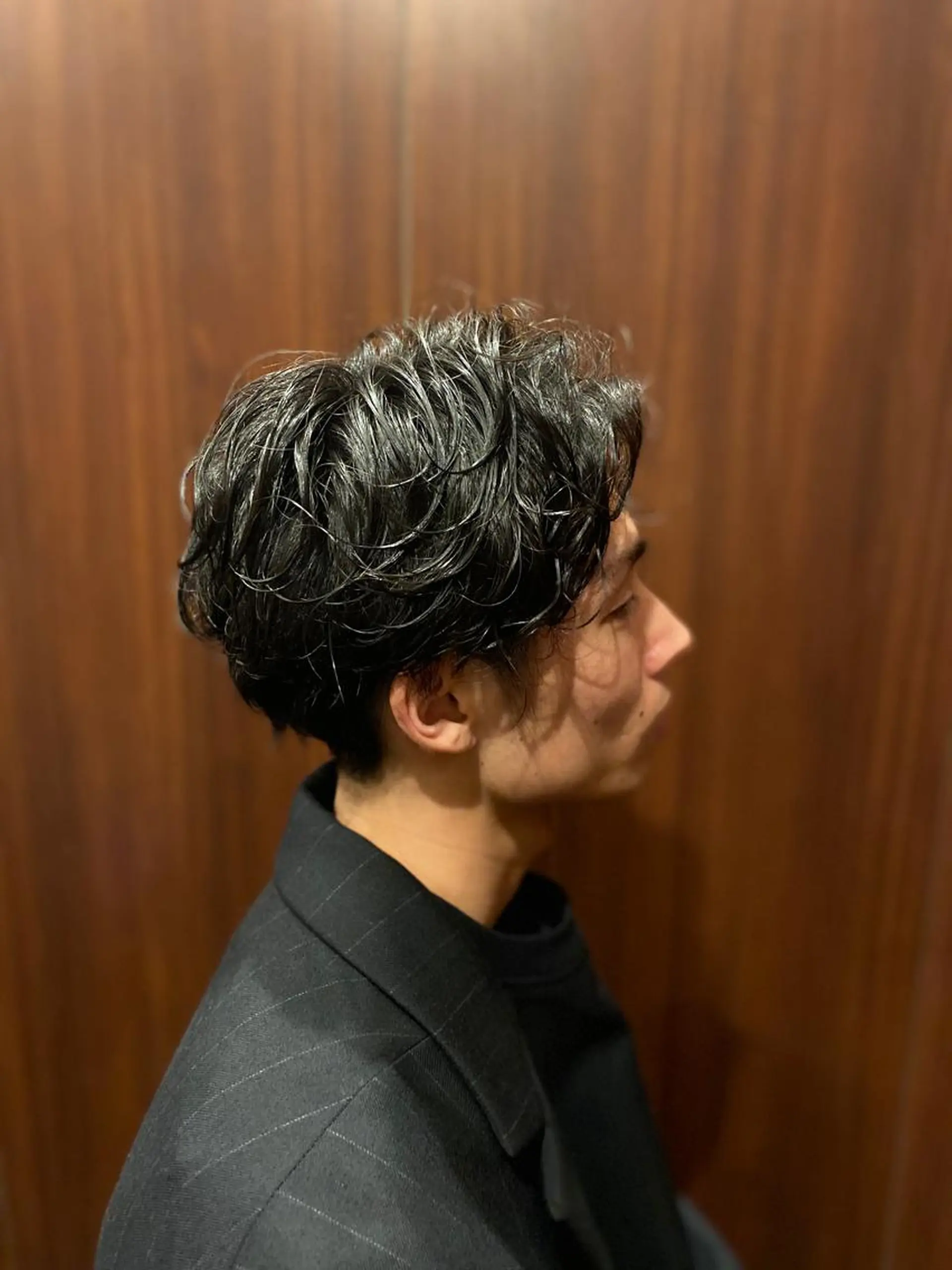 ショート パーマ メンズ メンズパーマ ヒロ銀座プレミアムバーバー新宿店所属・星 スズカのヘアスタイル