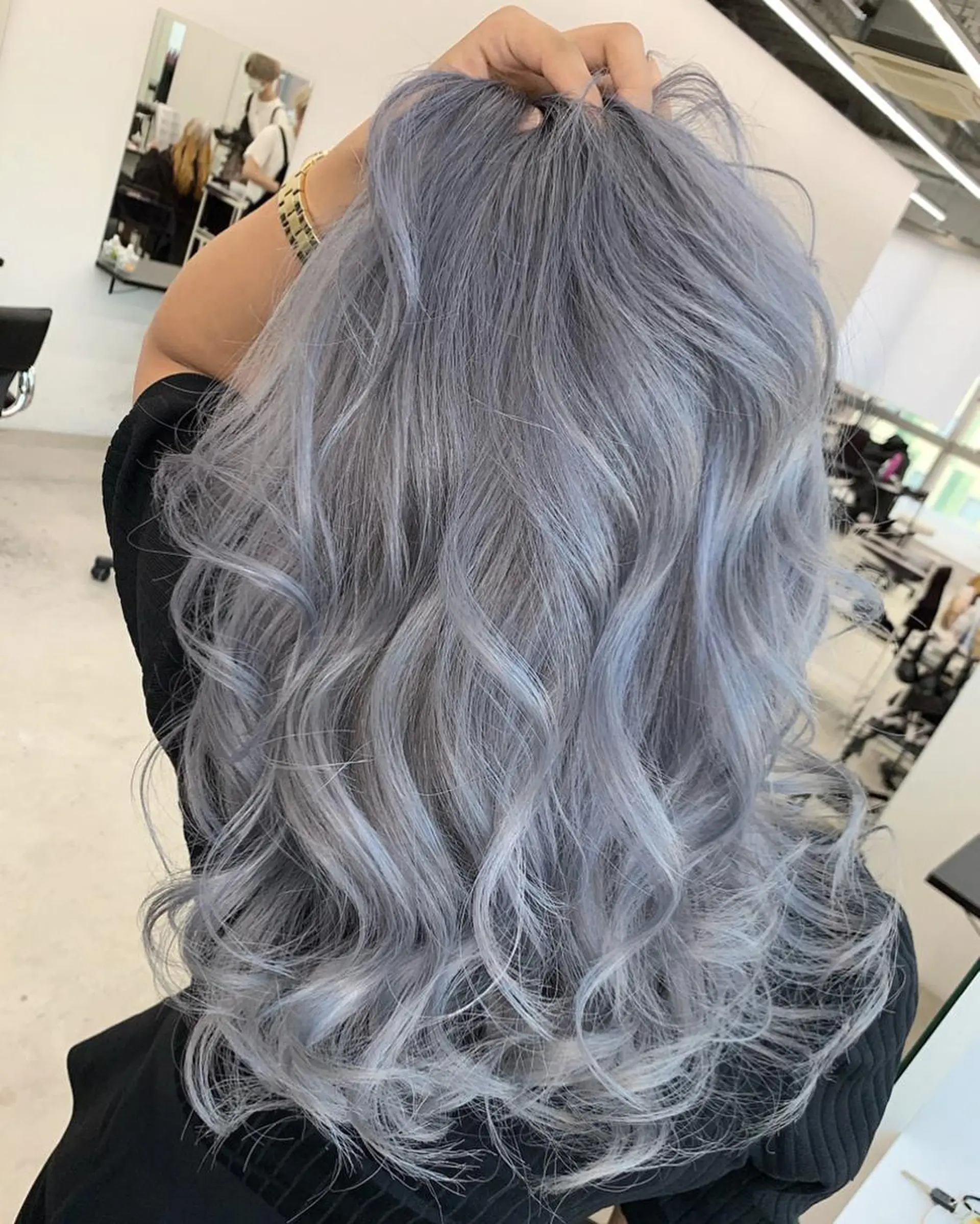 カラー ダブルカラー BLEACHi /noeのヘアスタイル