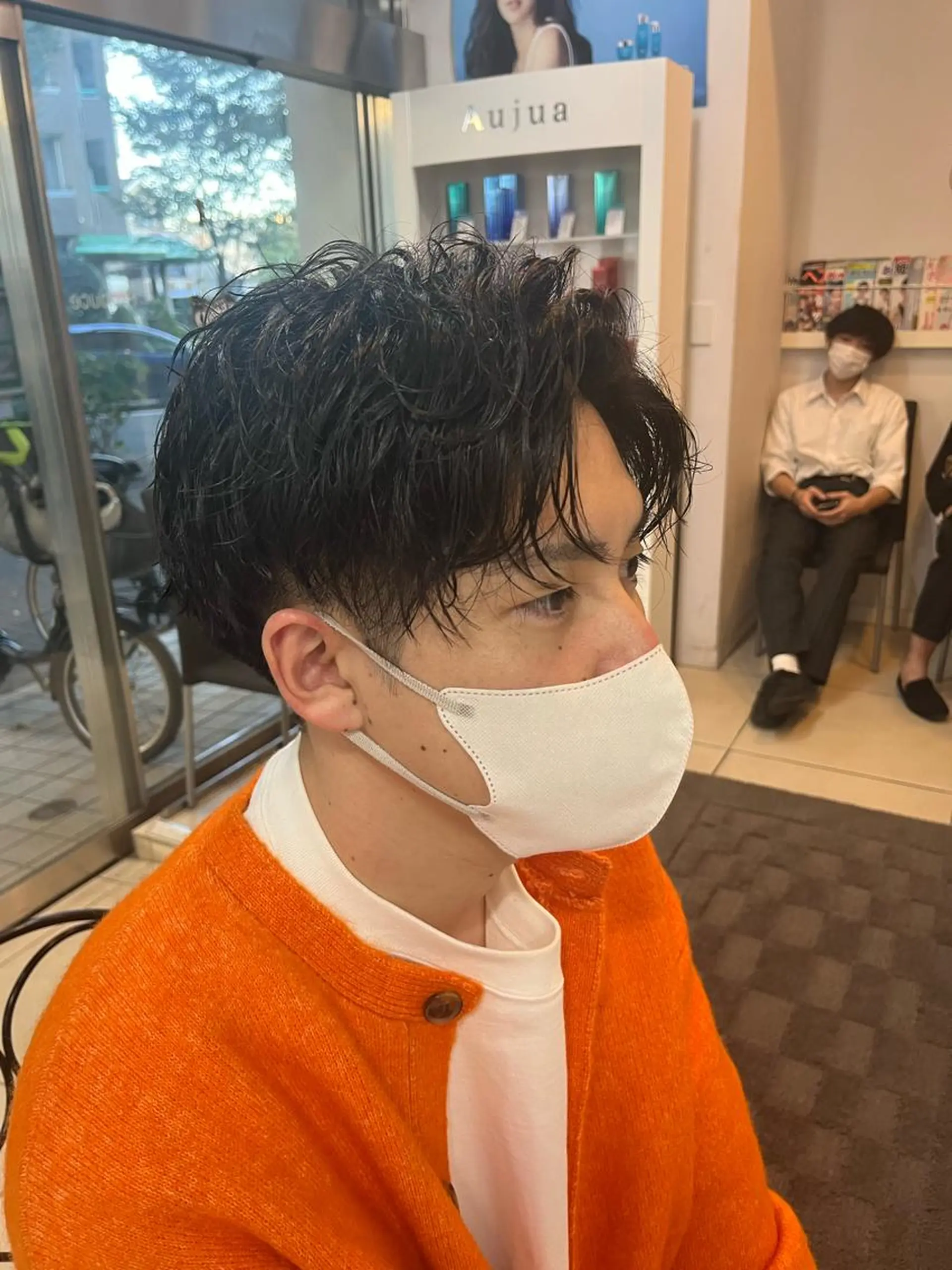 ショート パーマ メンズ メンズパーマ スパイラルパーマ カット パーマ 韓国メンズヘア/ 毛流れヘア　須田龍世のヘアスタイル