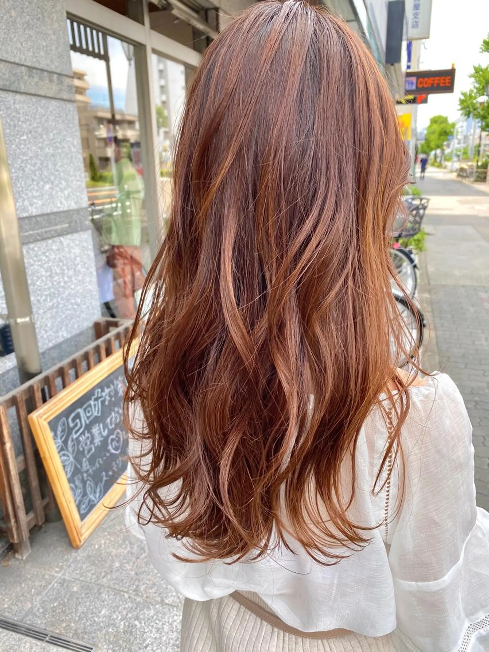 ロング カラー オレンジ テラコッタ カット ヘアカラー トリートメント 日比 貴大/ minim hairのヘアスタイル