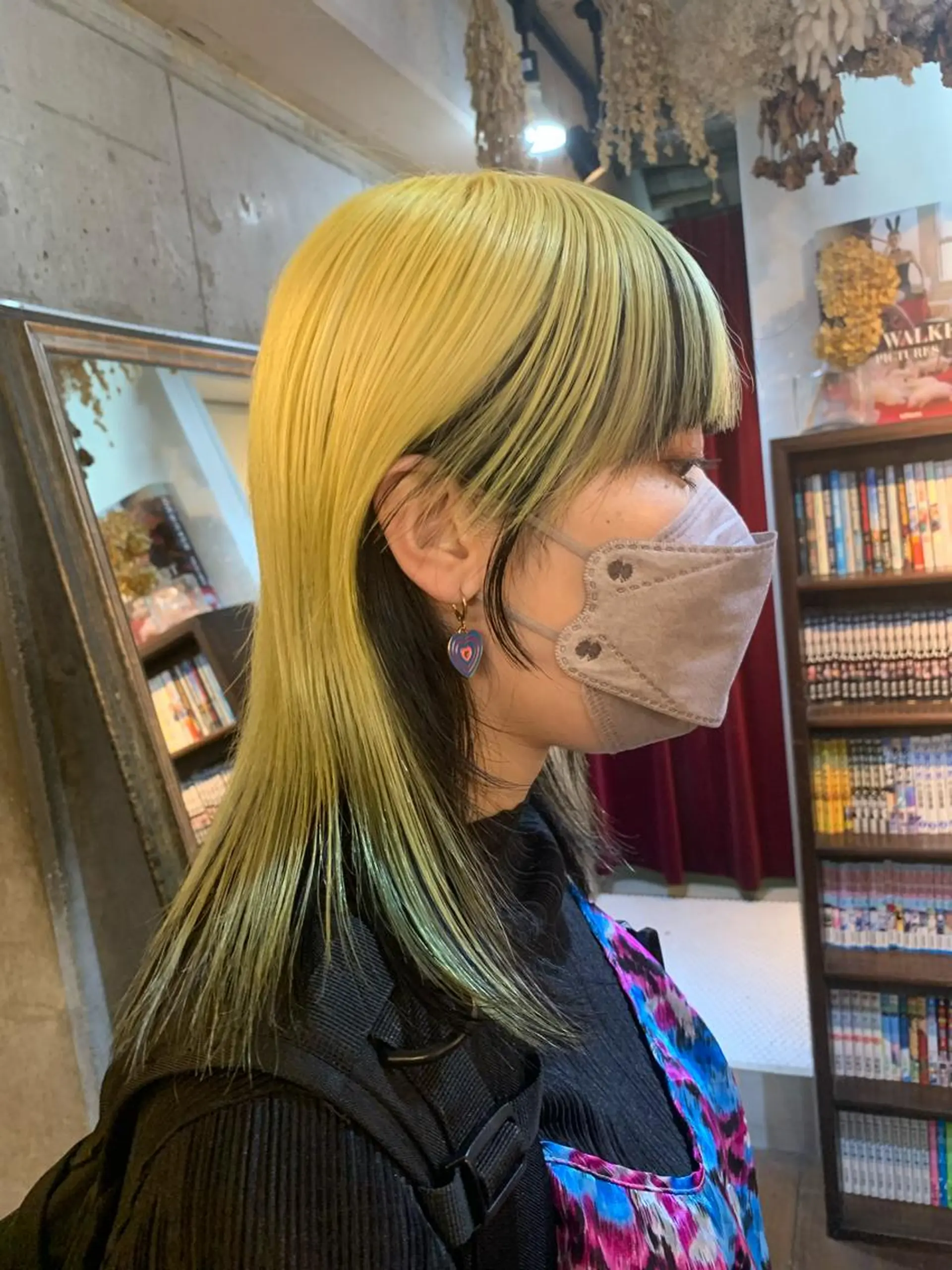 セミロング ヘアカラー 佐藤 純生のヘアスタイル