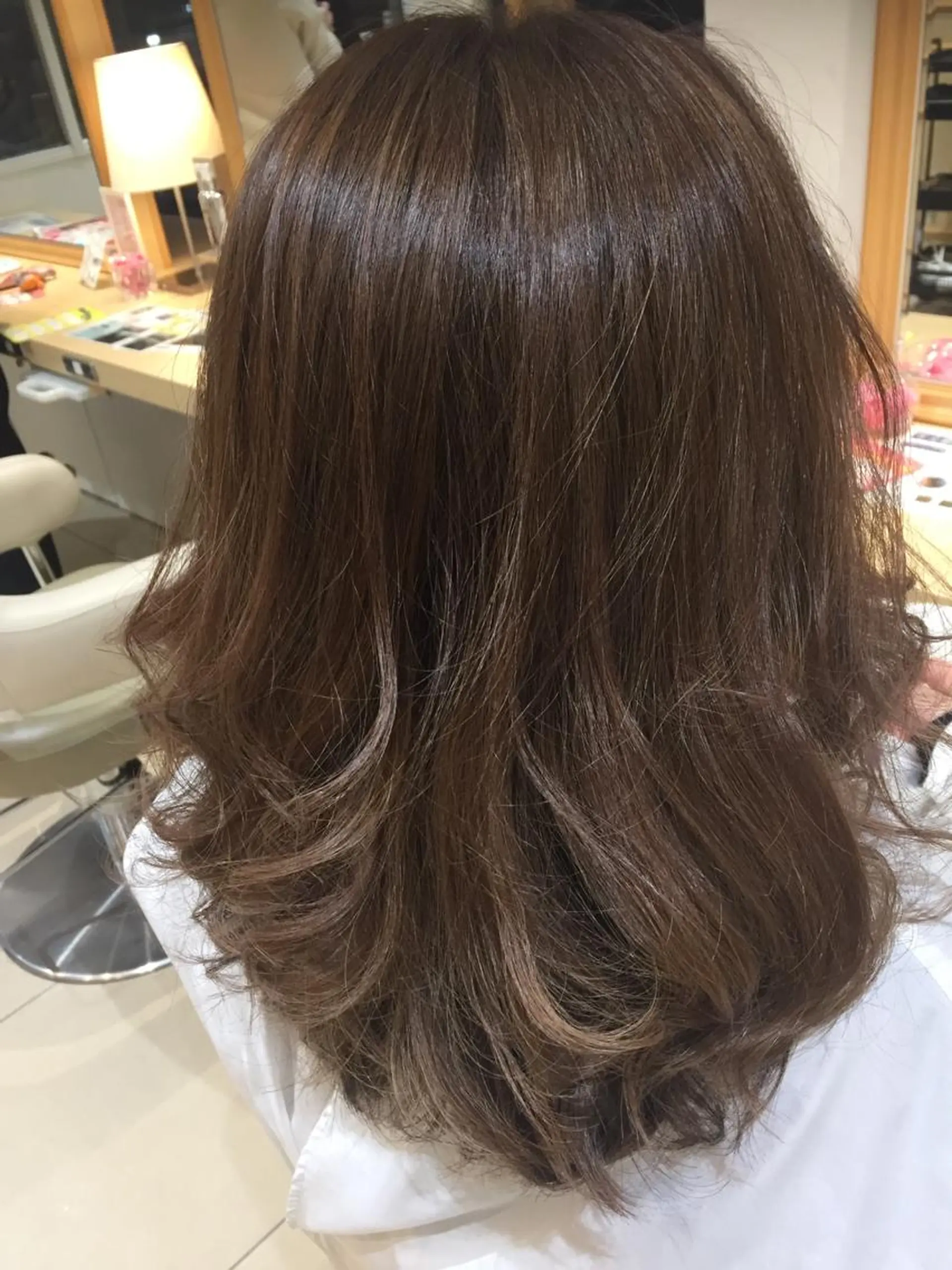 セミロング カラー 髪質改善/透感カラー 山下輝人のヘアスタイル