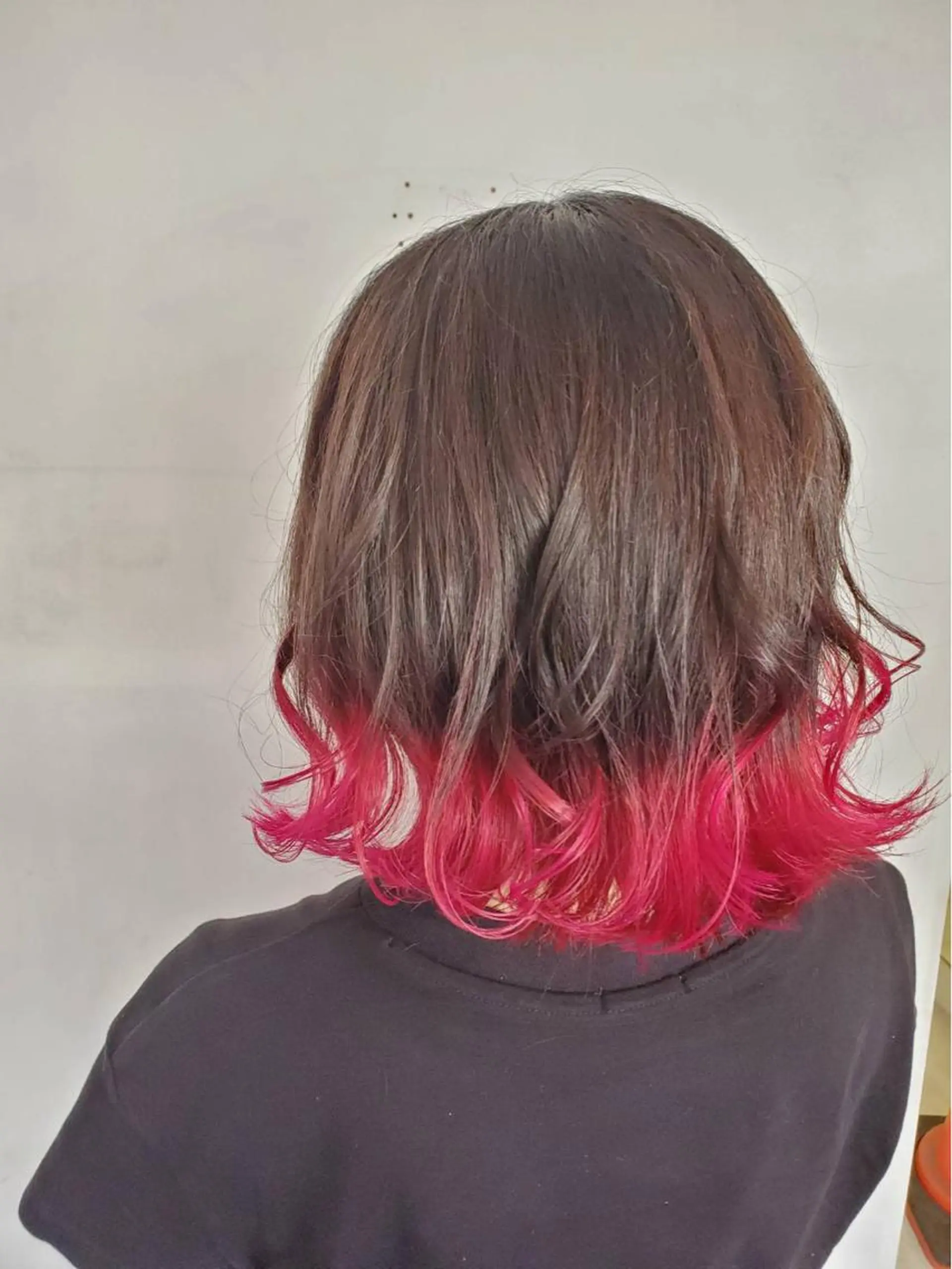 ショート 派手髪支持率No1 Eisukeのヘアスタイル