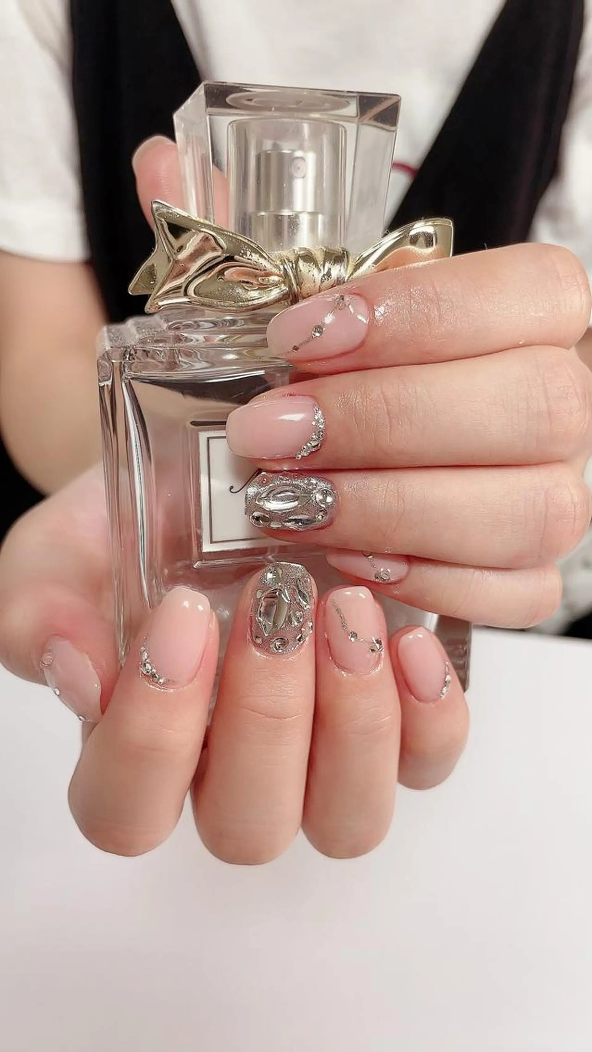 ショート カラー ネイル Petite Cannelleのネイルデザイン