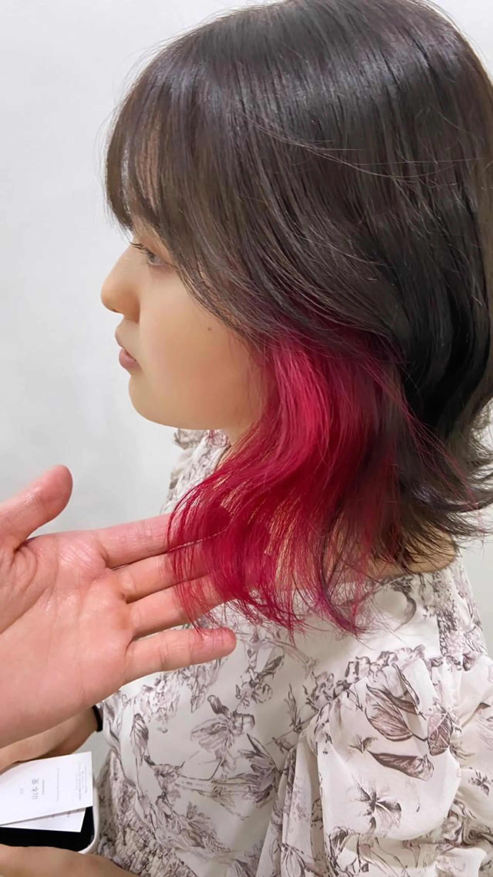 ショート ラベンダーベージュ パープルカラー ボブ ハイライト 髪質改善 札幌ブリーチカラー/ ダブルカラー/ドイのヘアスタイル