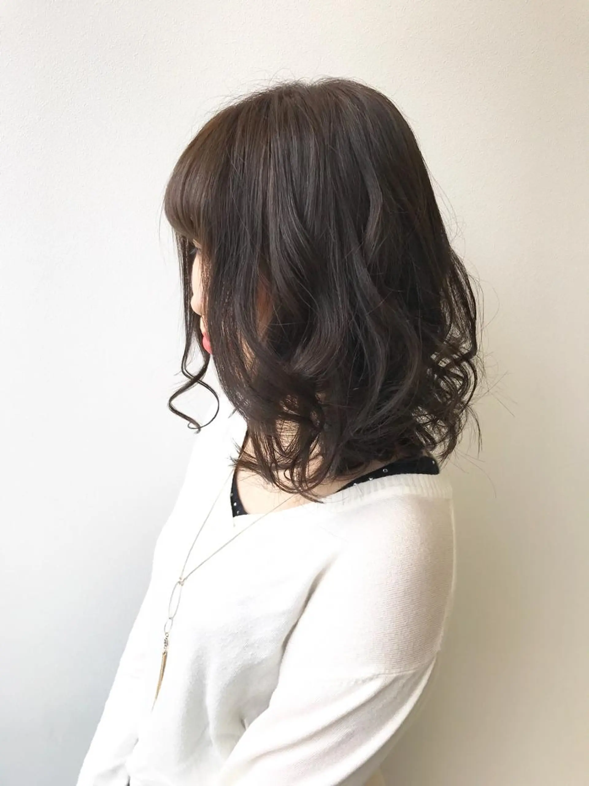 ミディアム カラー イルミナカラー 外国人風カラー 岡本 智次のヘアスタイル