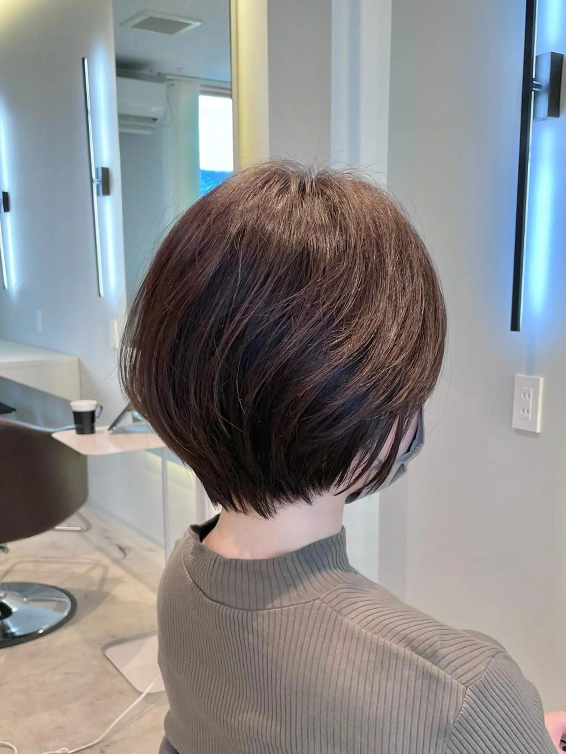 ショート カラー オリーブカラー くびれヘア ショートヘア 中村 研介のヘアスタイル