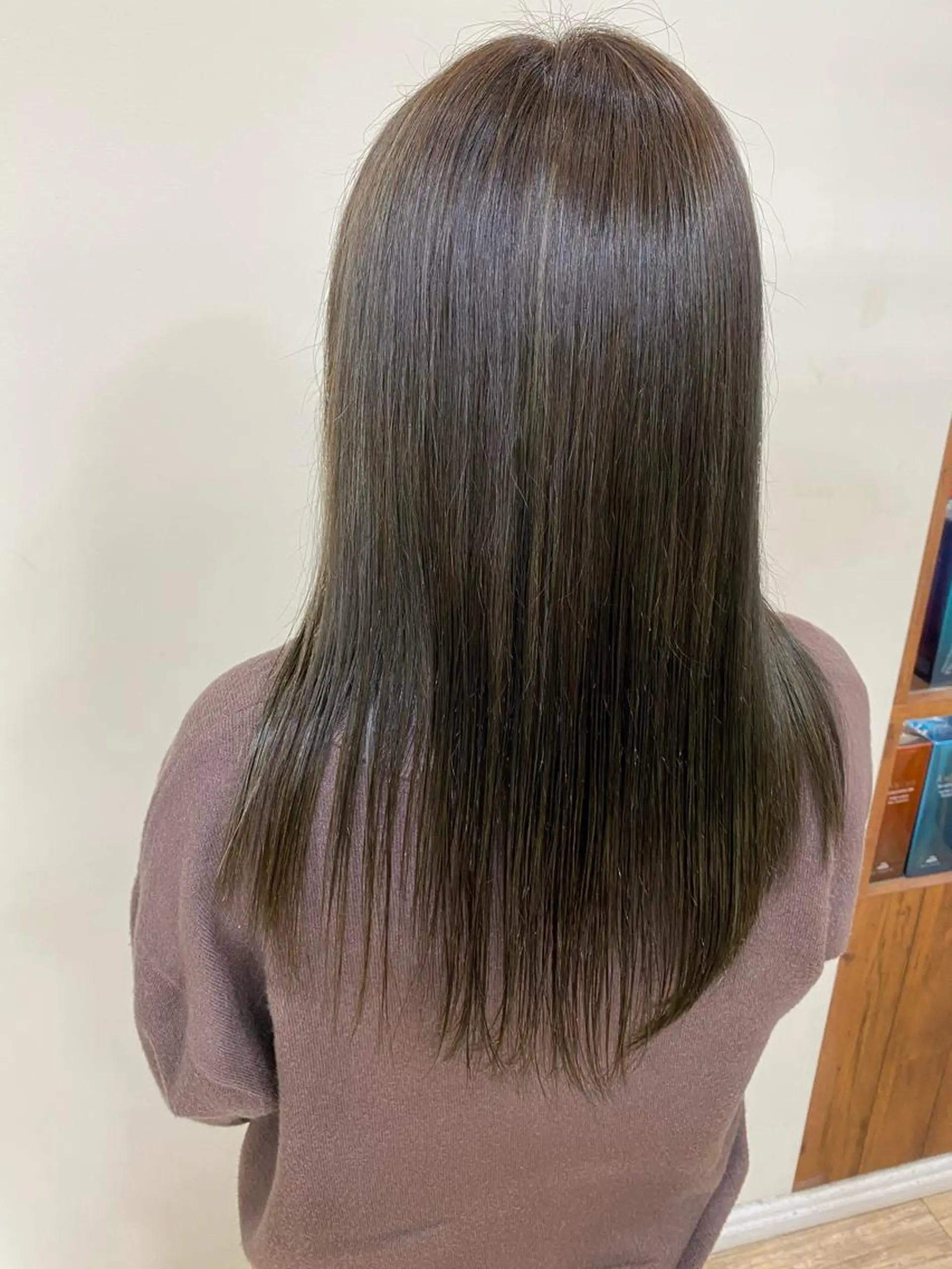 カラー SALOWIN栄 高須大貴のヘアスタイル