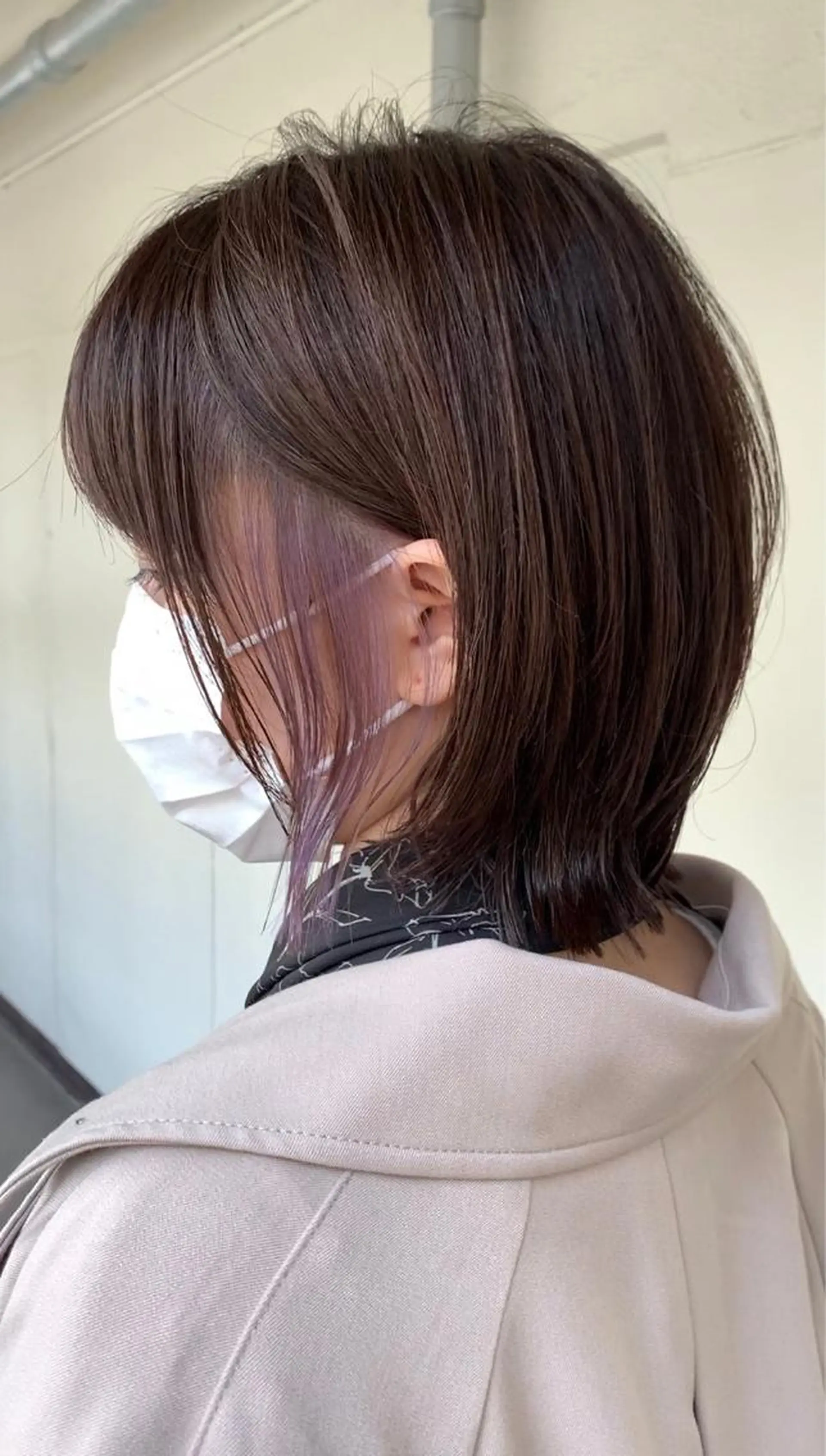 ミディアム カラー イヤリングカラー B E C H I C O〔べち子〕のヘアスタイル