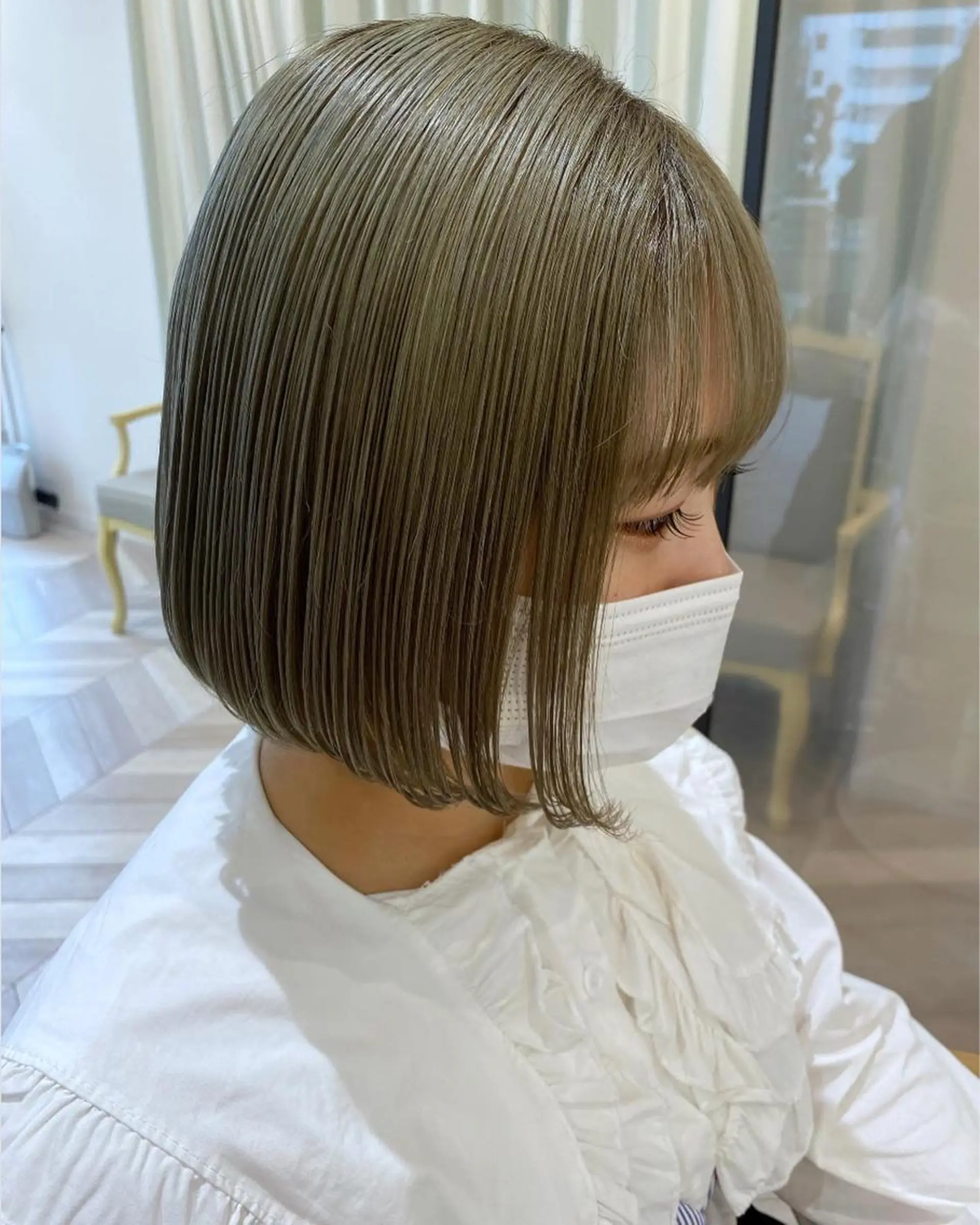 ショート カラー カット ヘアカラー 小顔レイヤー/ ベージュ🤍Rieのヘアスタイル