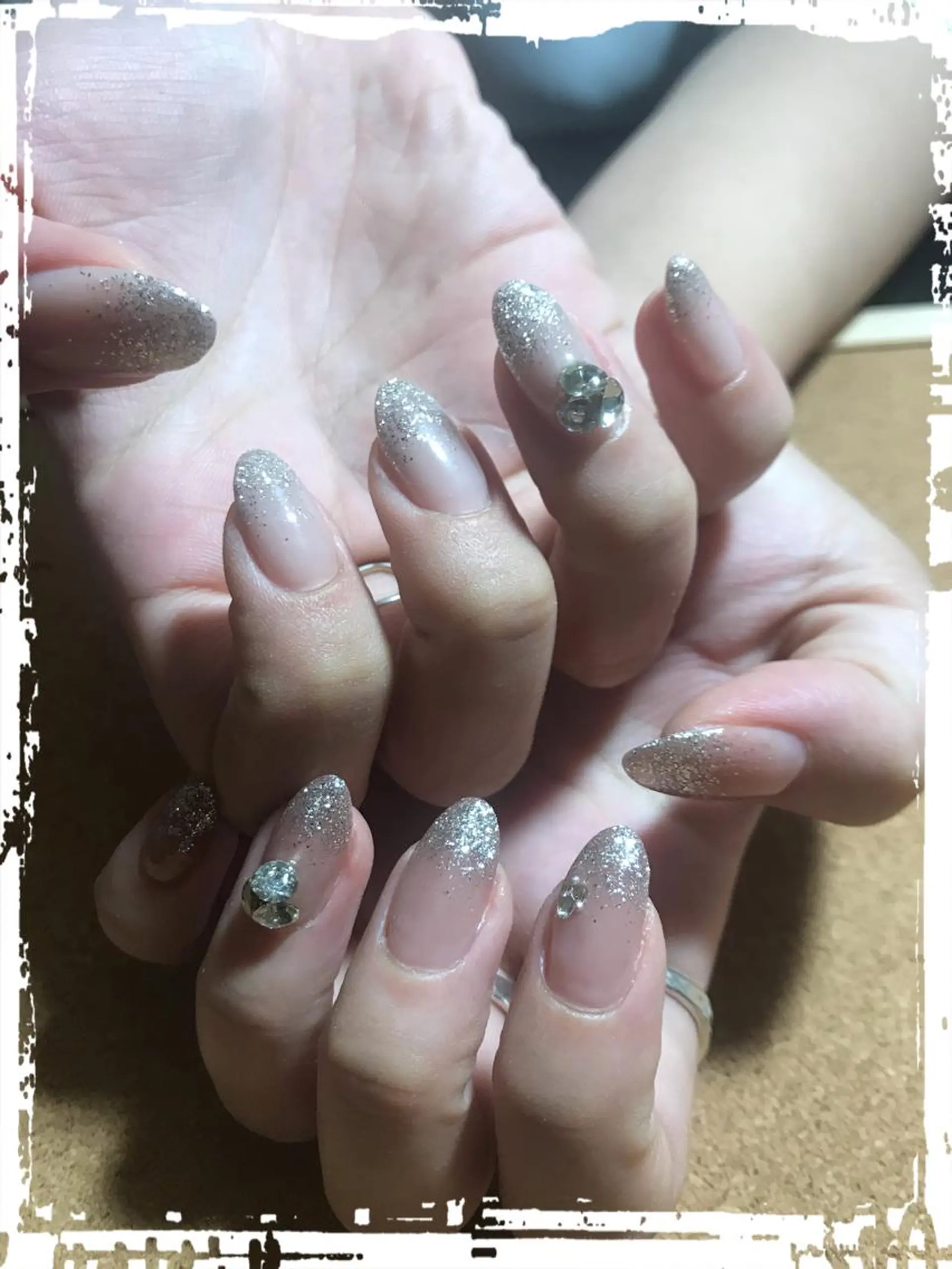 ネイル ECLAT エクラ所属・寺山 千鶴のネイルデザイン