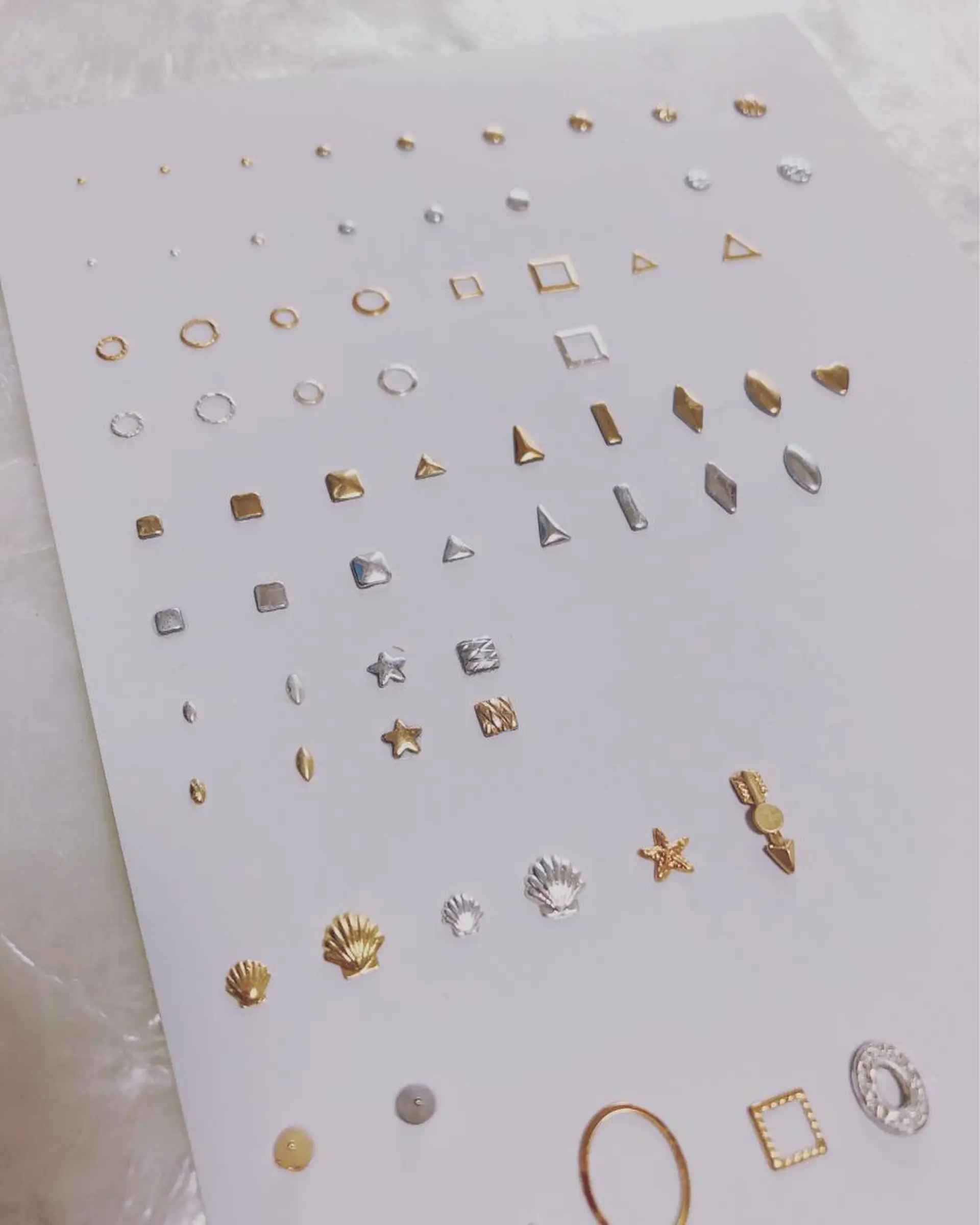 ネイル ワンカラーネイル kiki nail &brow二子玉川の眉毛・アイブロウイメージ