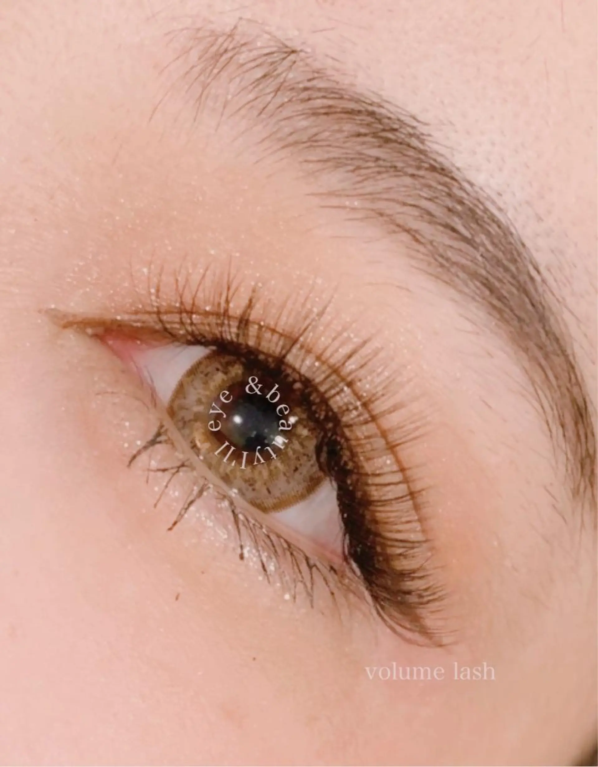 マツエク・マツパ ボリュームラッシュ 眉毛とまつ毛の専門店 アイルのマツエク・マツパデザイン